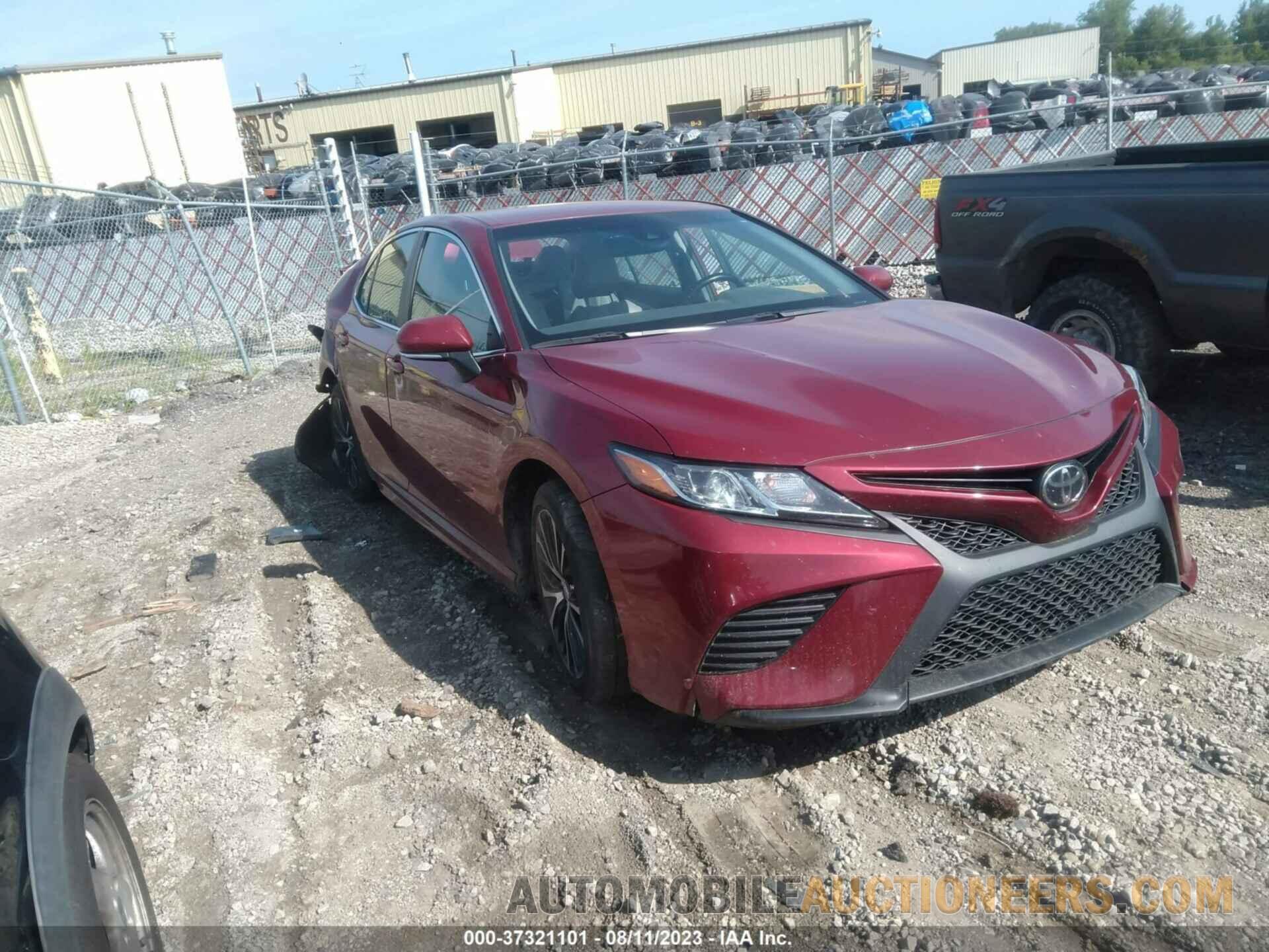 4T1B11HK5JU567912 TOYOTA CAMRY 2018