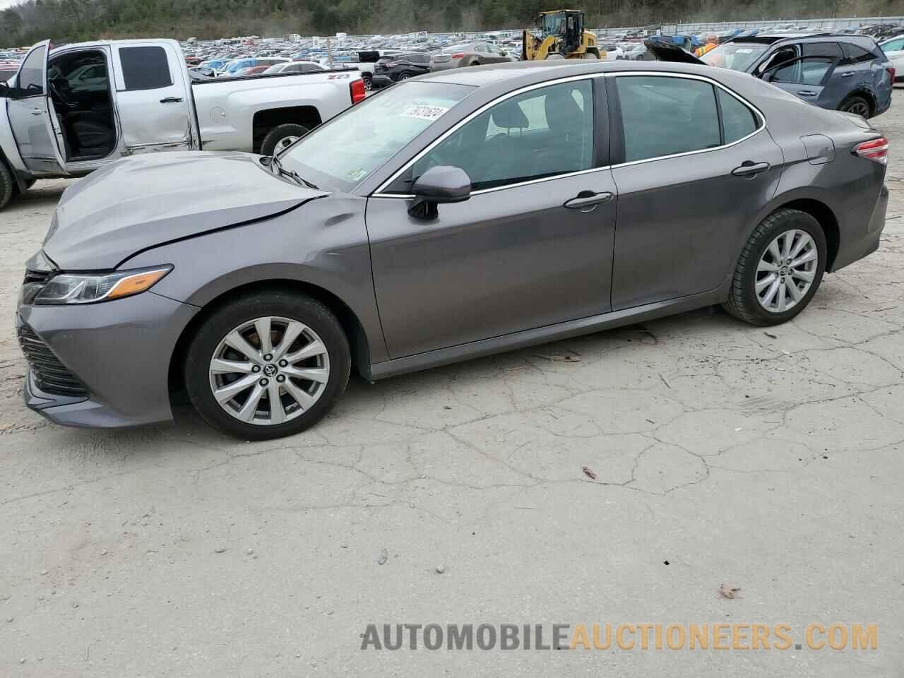 4T1B11HK5JU569059 TOYOTA CAMRY 2018