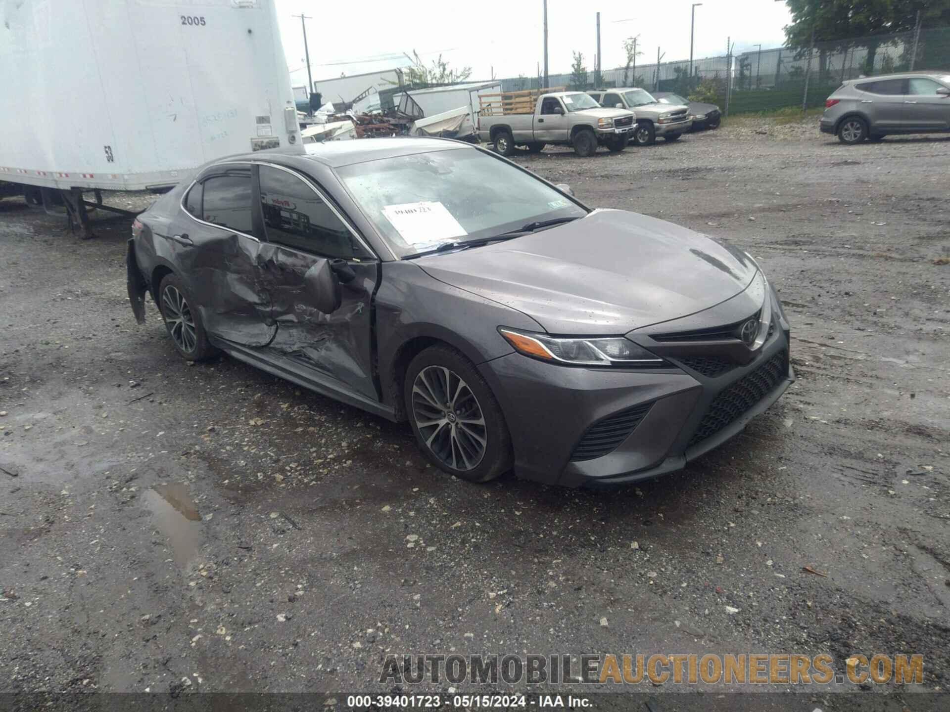 4T1B11HK5JU573399 TOYOTA CAMRY 2018