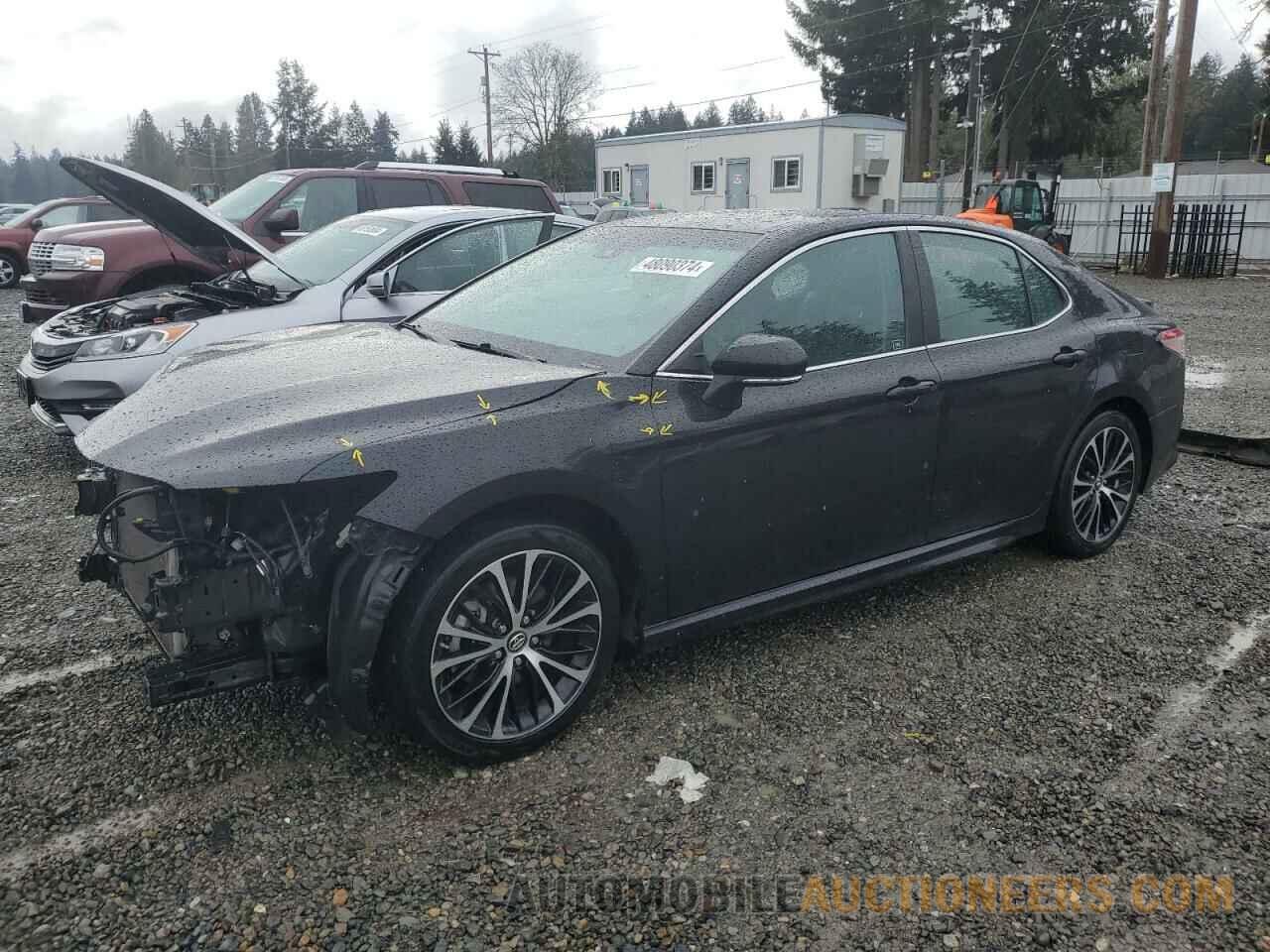 4T1B11HK5JU573631 TOYOTA CAMRY 2018