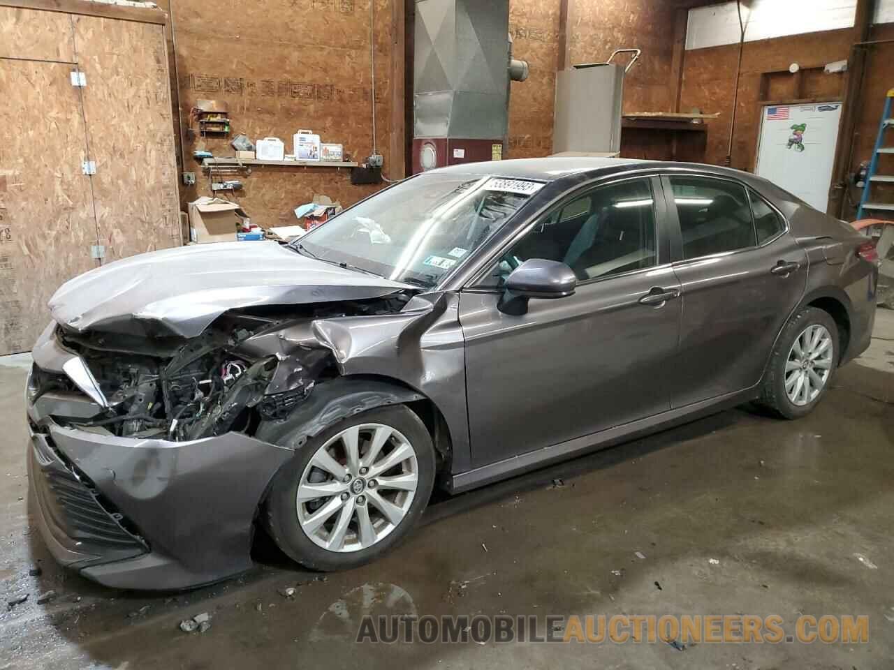 4T1B11HK5JU577713 TOYOTA CAMRY 2018