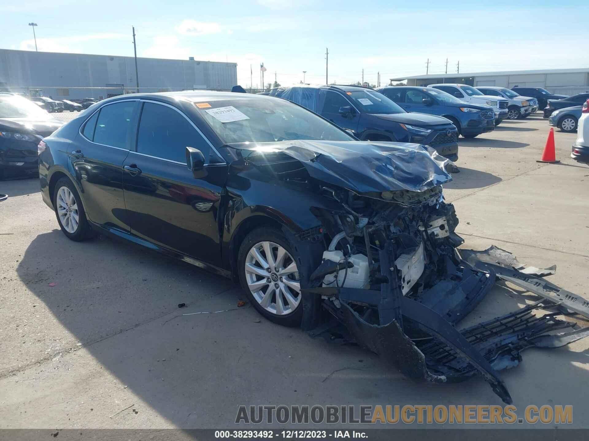 4T1B11HK5JU578750 TOYOTA CAMRY 2018