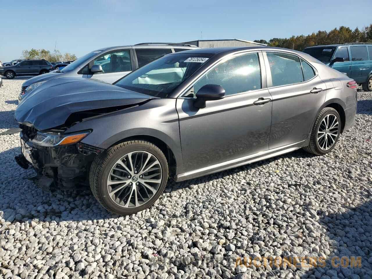 4T1B11HK5JU579459 TOYOTA CAMRY 2018