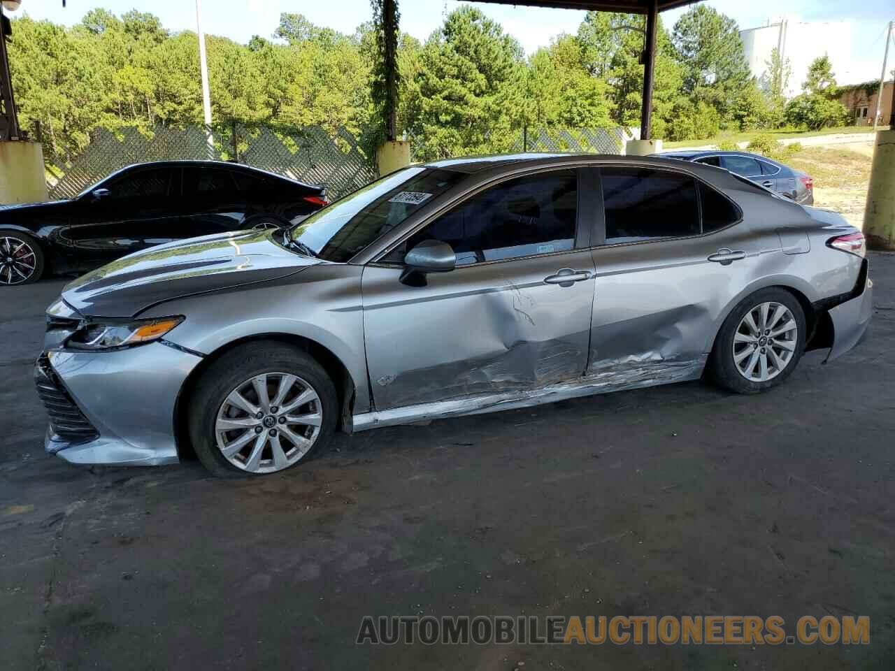 4T1B11HK5JU591210 TOYOTA CAMRY 2018