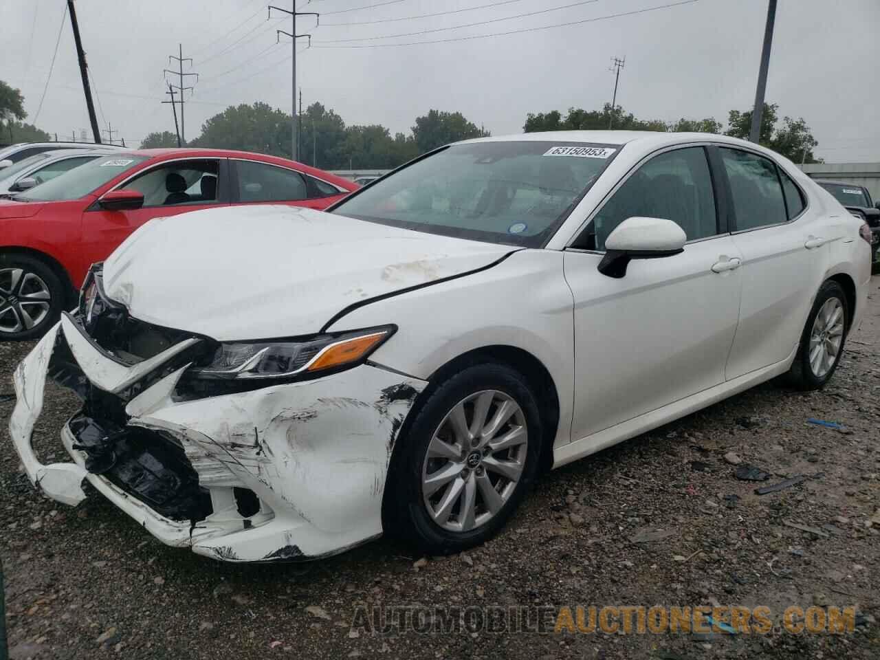 4T1B11HK5JU593488 TOYOTA CAMRY 2018