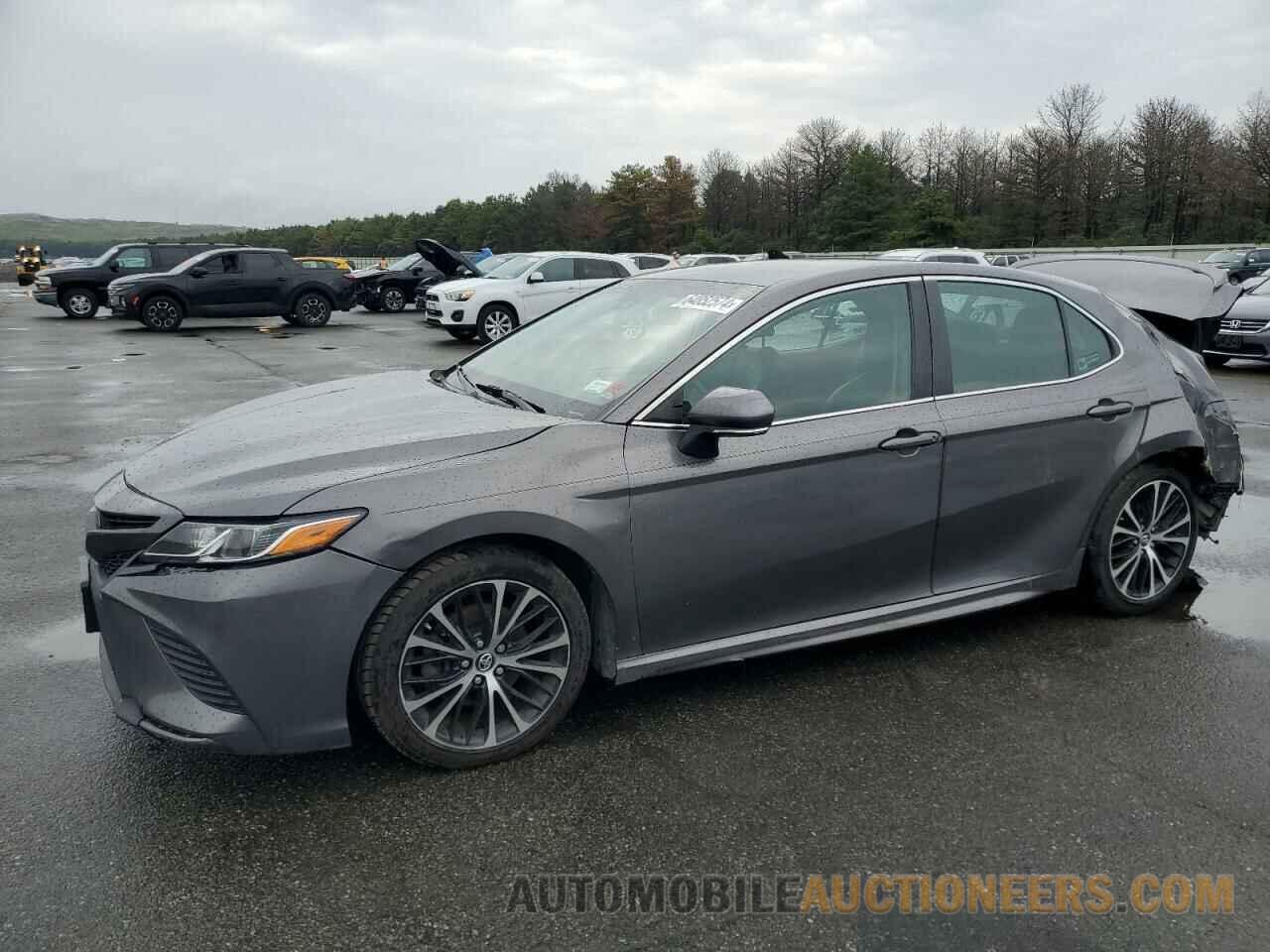 4T1B11HK5JU598125 TOYOTA CAMRY 2018