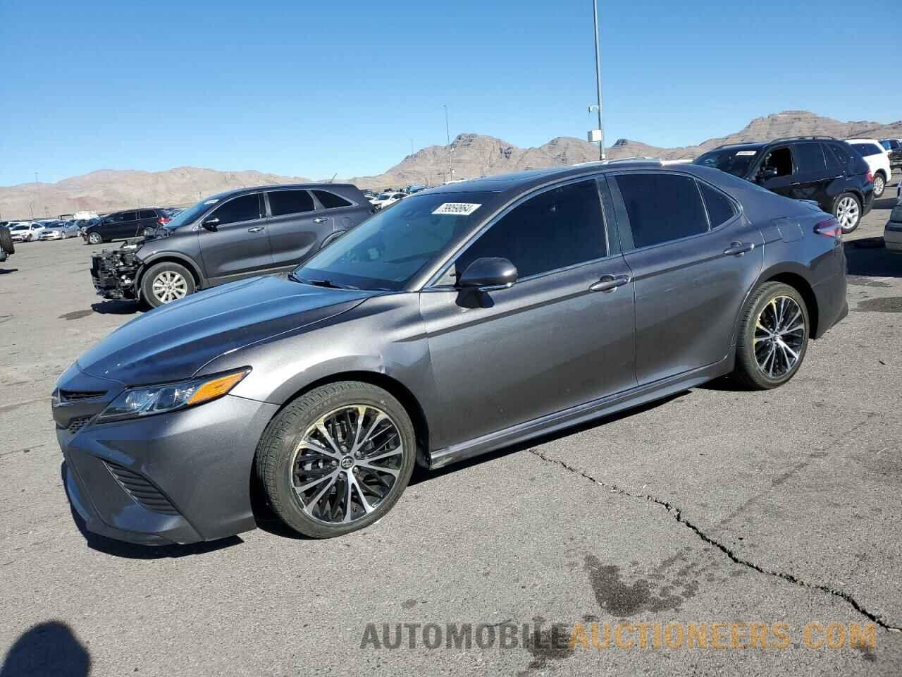 4T1B11HK5JU601377 TOYOTA CAMRY 2018