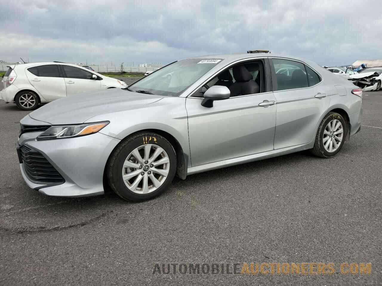 4T1B11HK5JU604750 TOYOTA CAMRY 2018