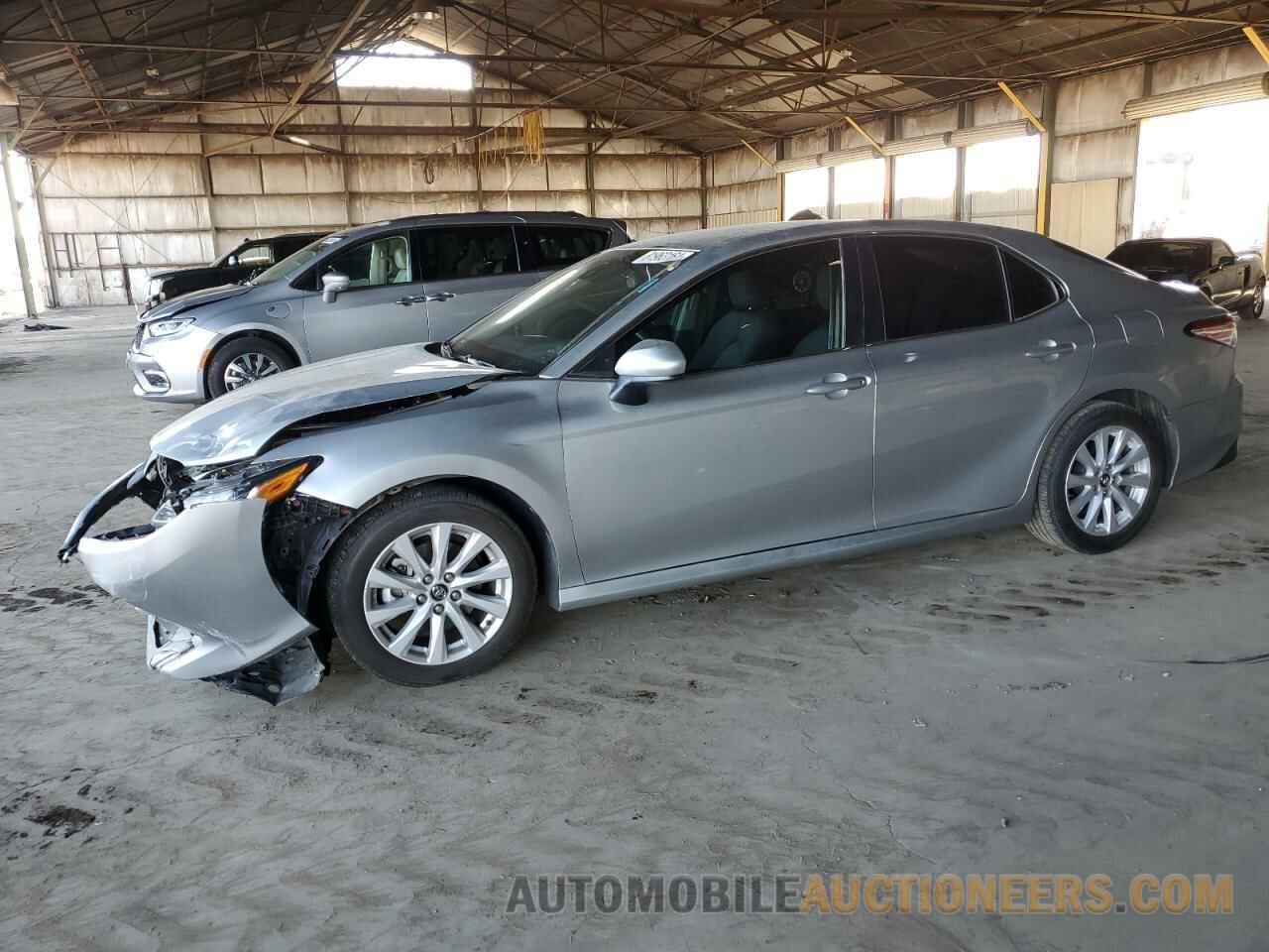 4T1B11HK5JU605350 TOYOTA CAMRY 2018