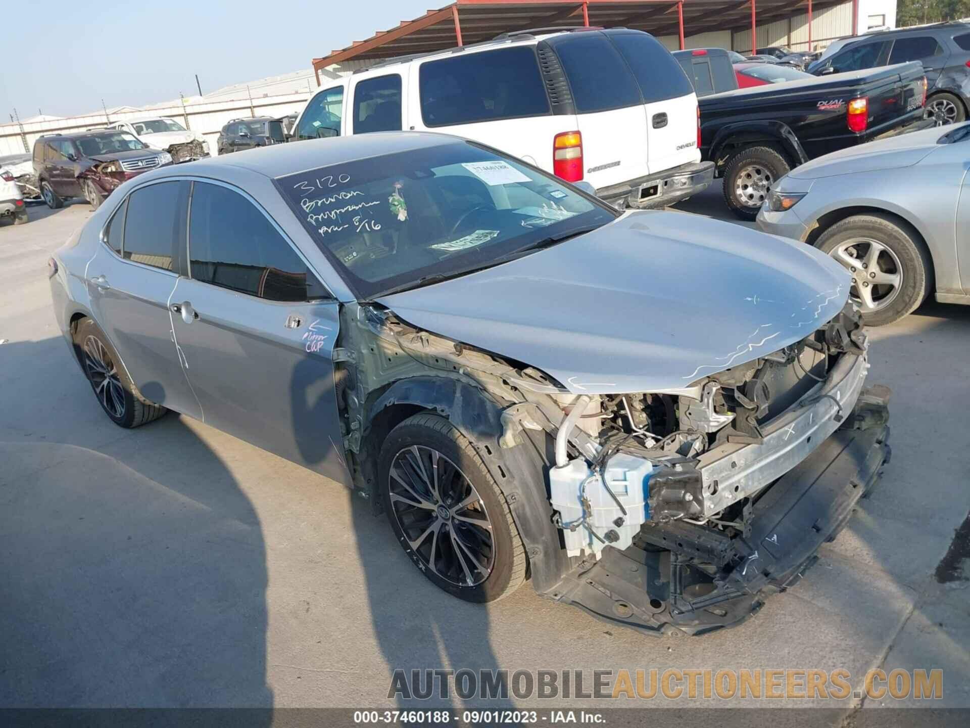 4T1B11HK5JU605770 TOYOTA CAMRY 2018