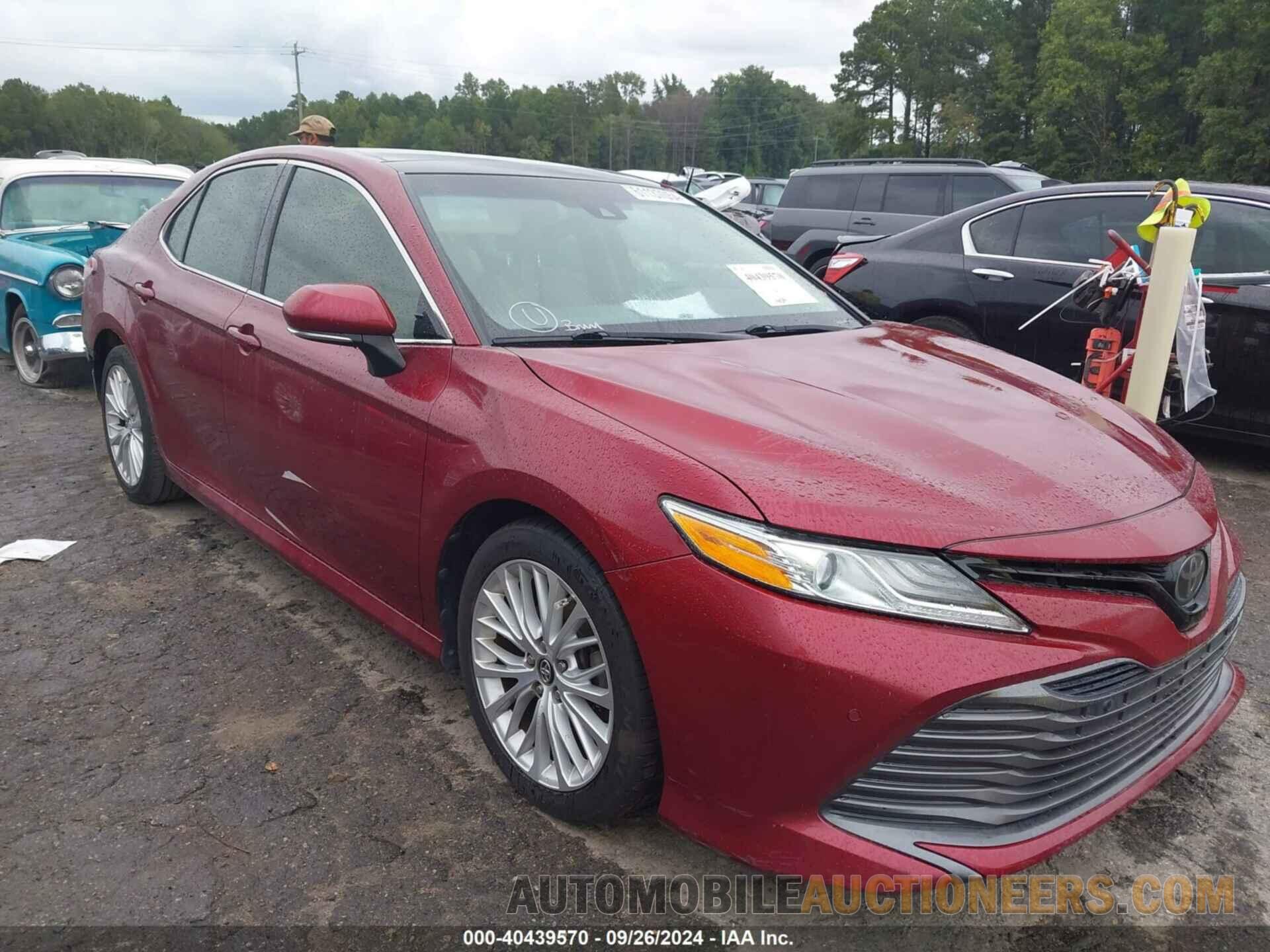 4T1B11HK5JU608538 TOYOTA CAMRY 2018