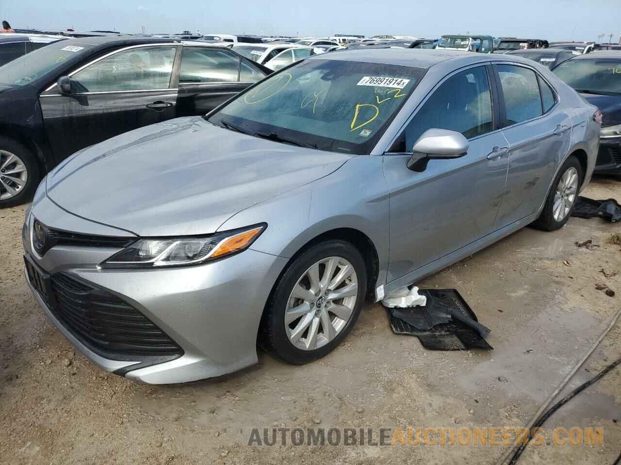 4T1B11HK5JU617255 TOYOTA CAMRY 2018