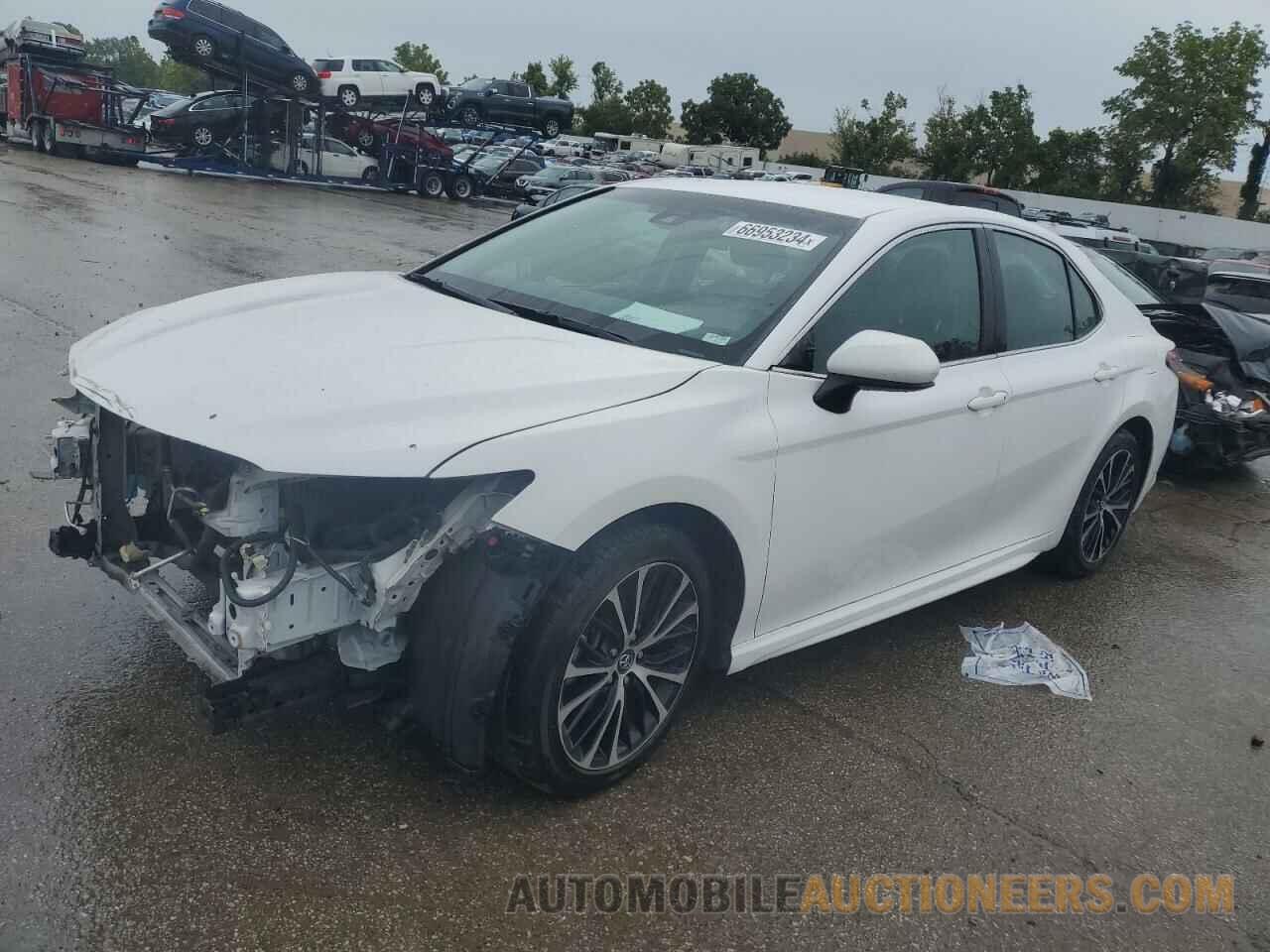 4T1B11HK5JU625436 TOYOTA CAMRY 2018