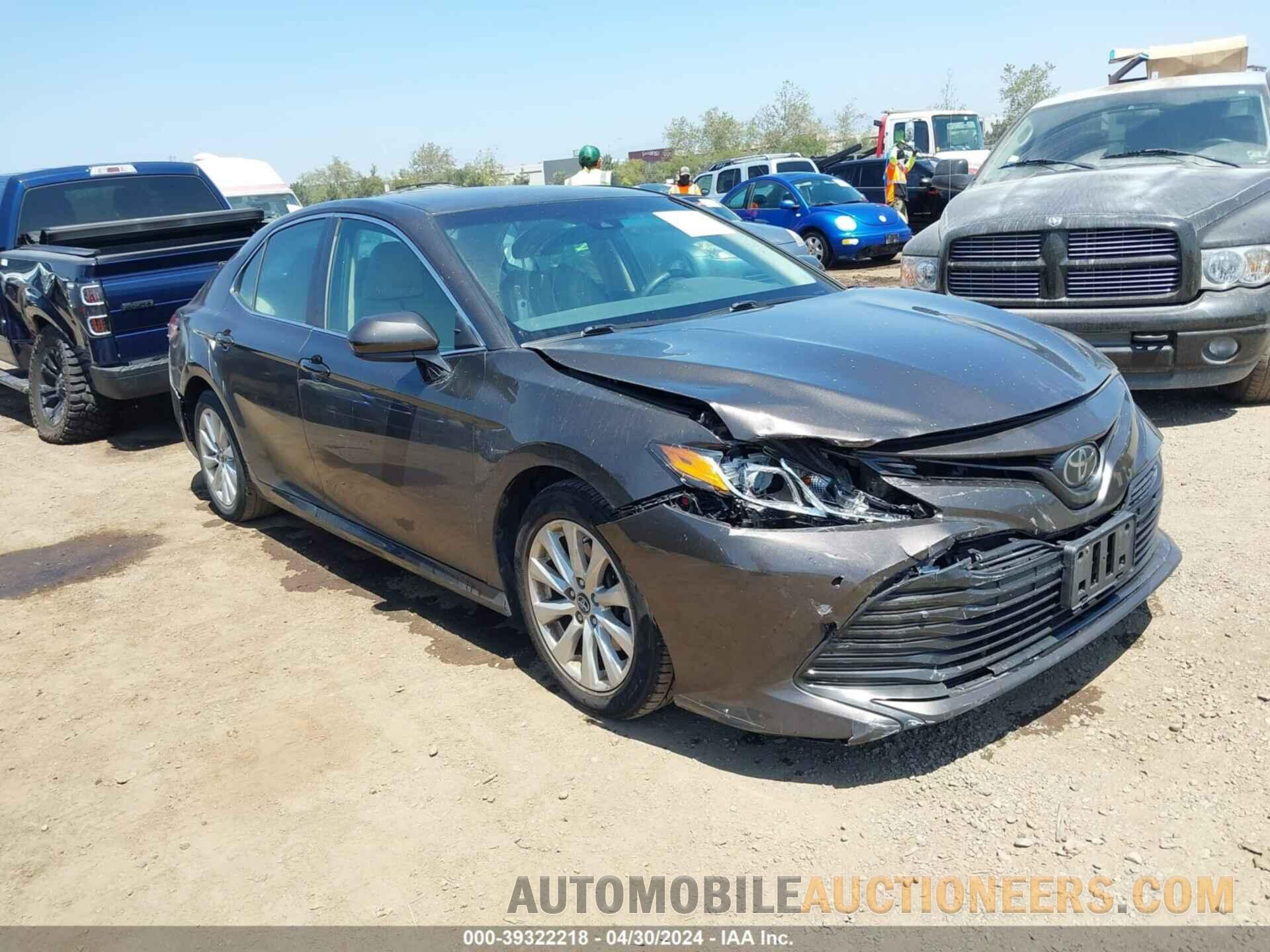 4T1B11HK5JU630202 TOYOTA CAMRY 2018