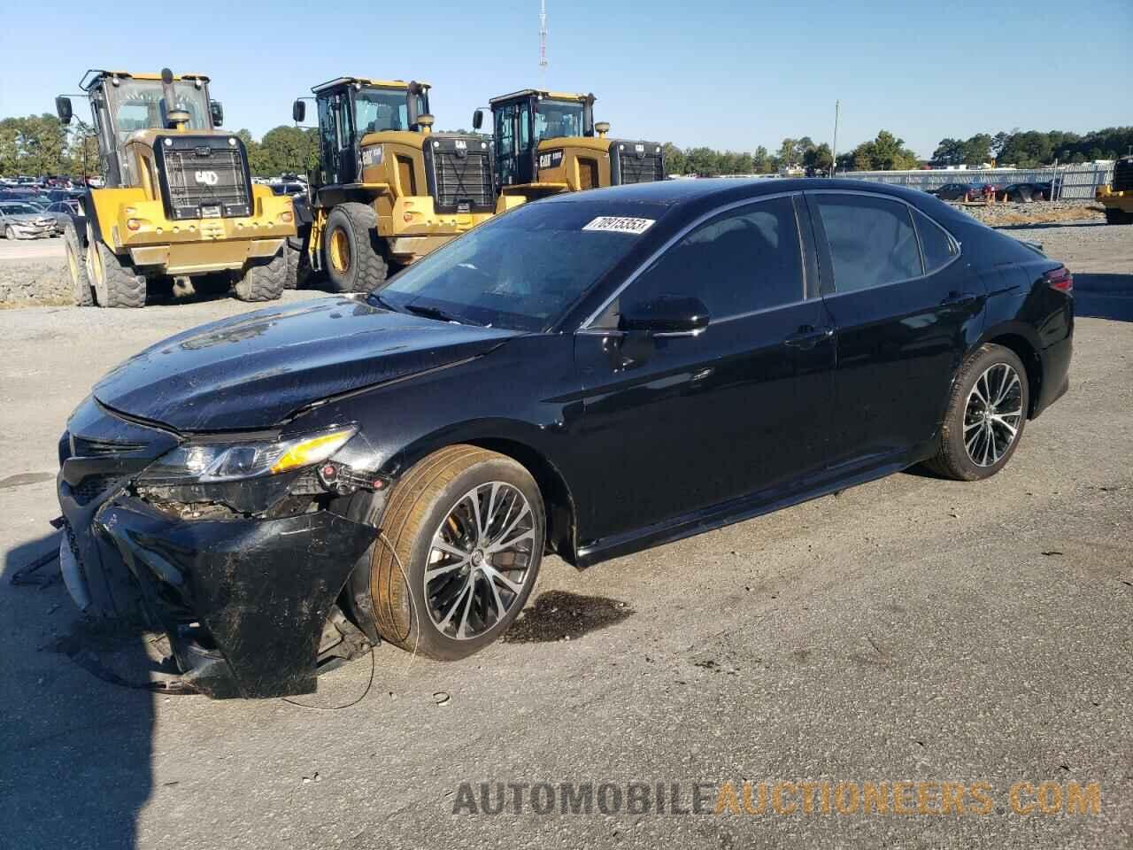 4T1B11HK5JU630667 TOYOTA CAMRY 2018