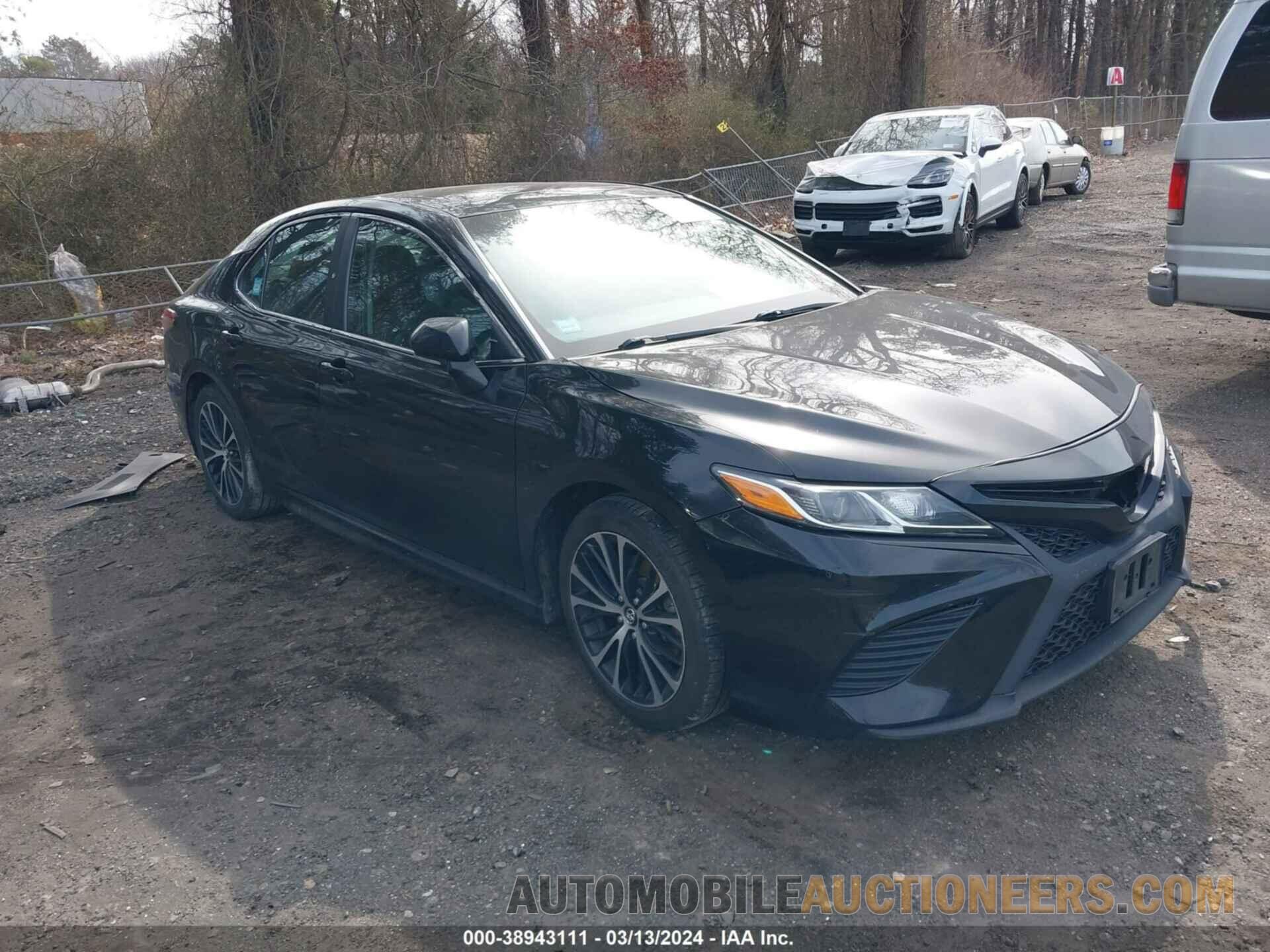 4T1B11HK5JU630846 TOYOTA CAMRY 2018