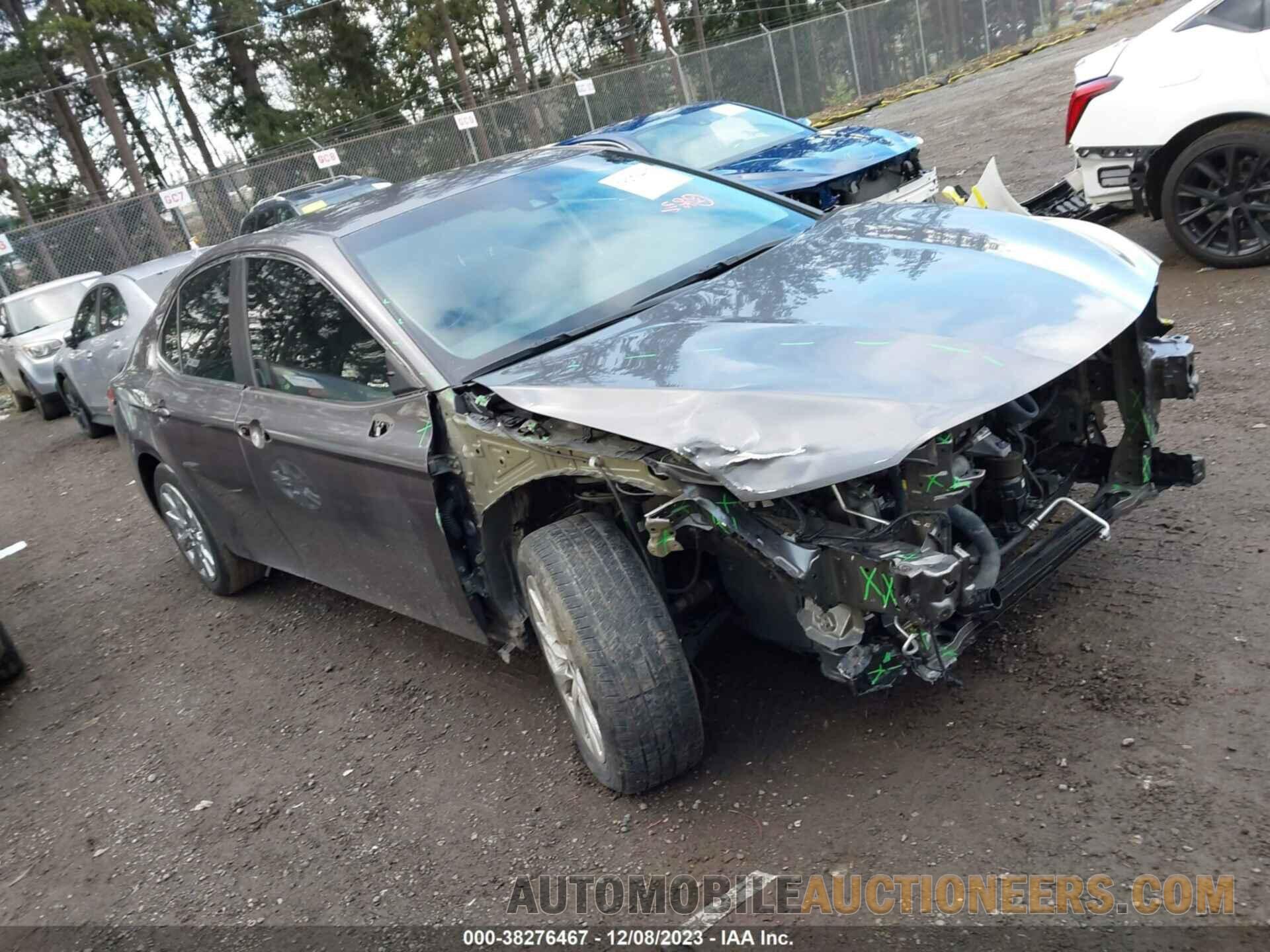 4T1B11HK5JU631835 TOYOTA CAMRY 2018