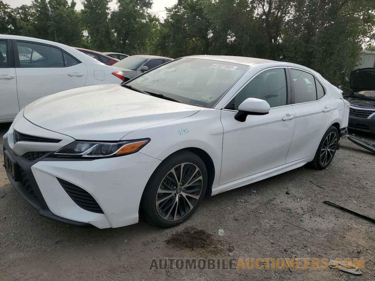 4T1B11HK5JU632080 TOYOTA CAMRY 2018