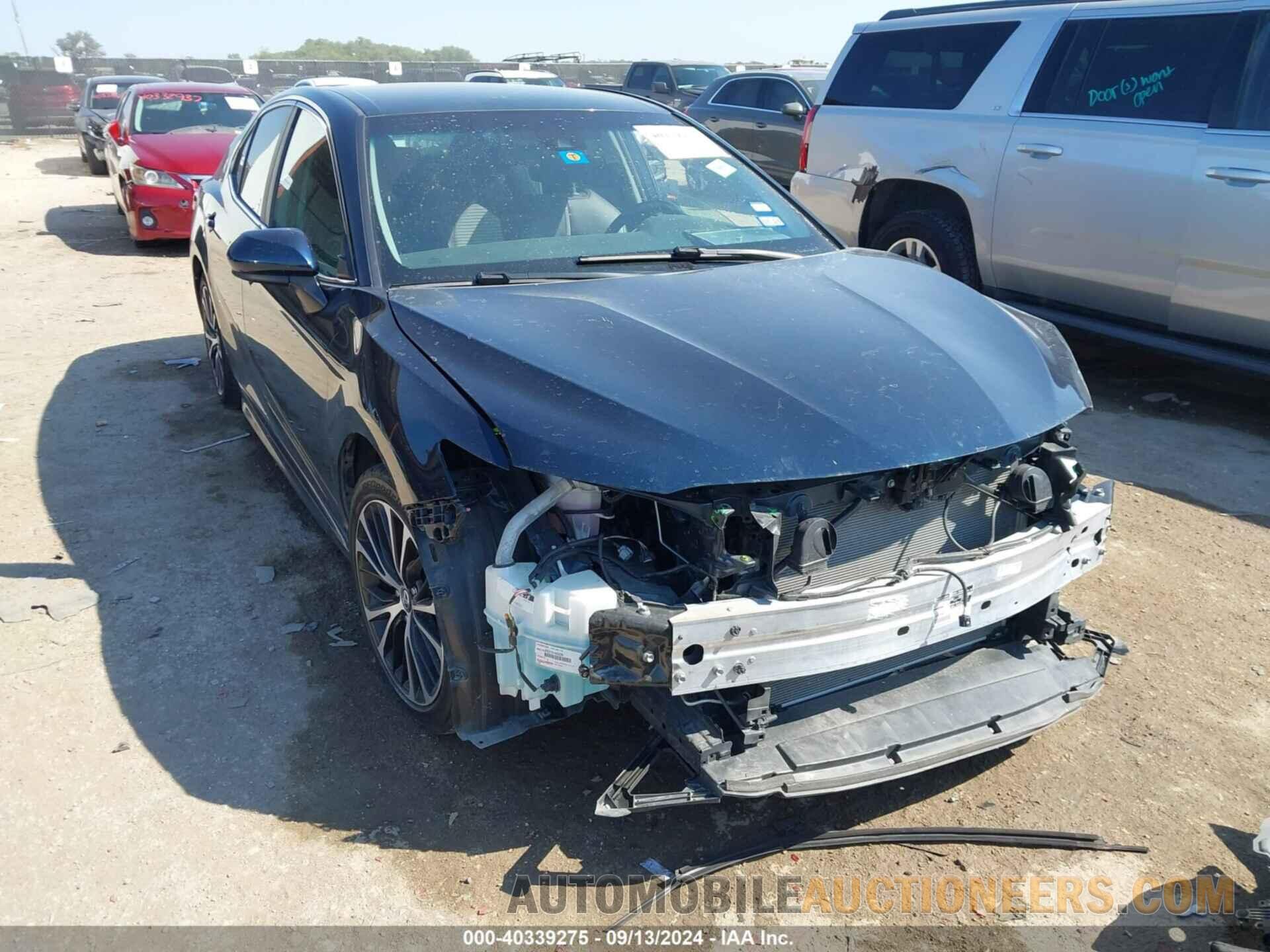 4T1B11HK5JU639790 TOYOTA CAMRY 2018