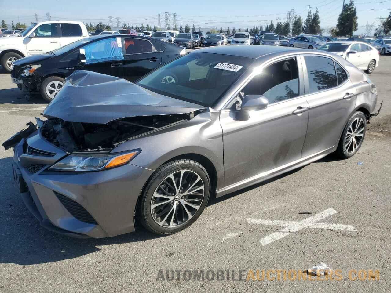 4T1B11HK5JU641457 TOYOTA CAMRY 2018