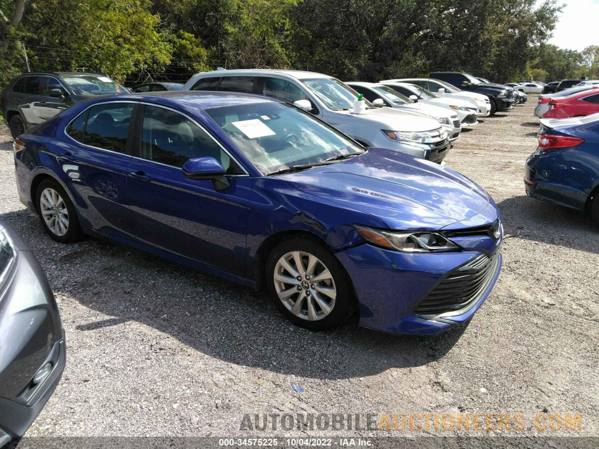 4T1B11HK5JU646903 TOYOTA CAMRY 2018