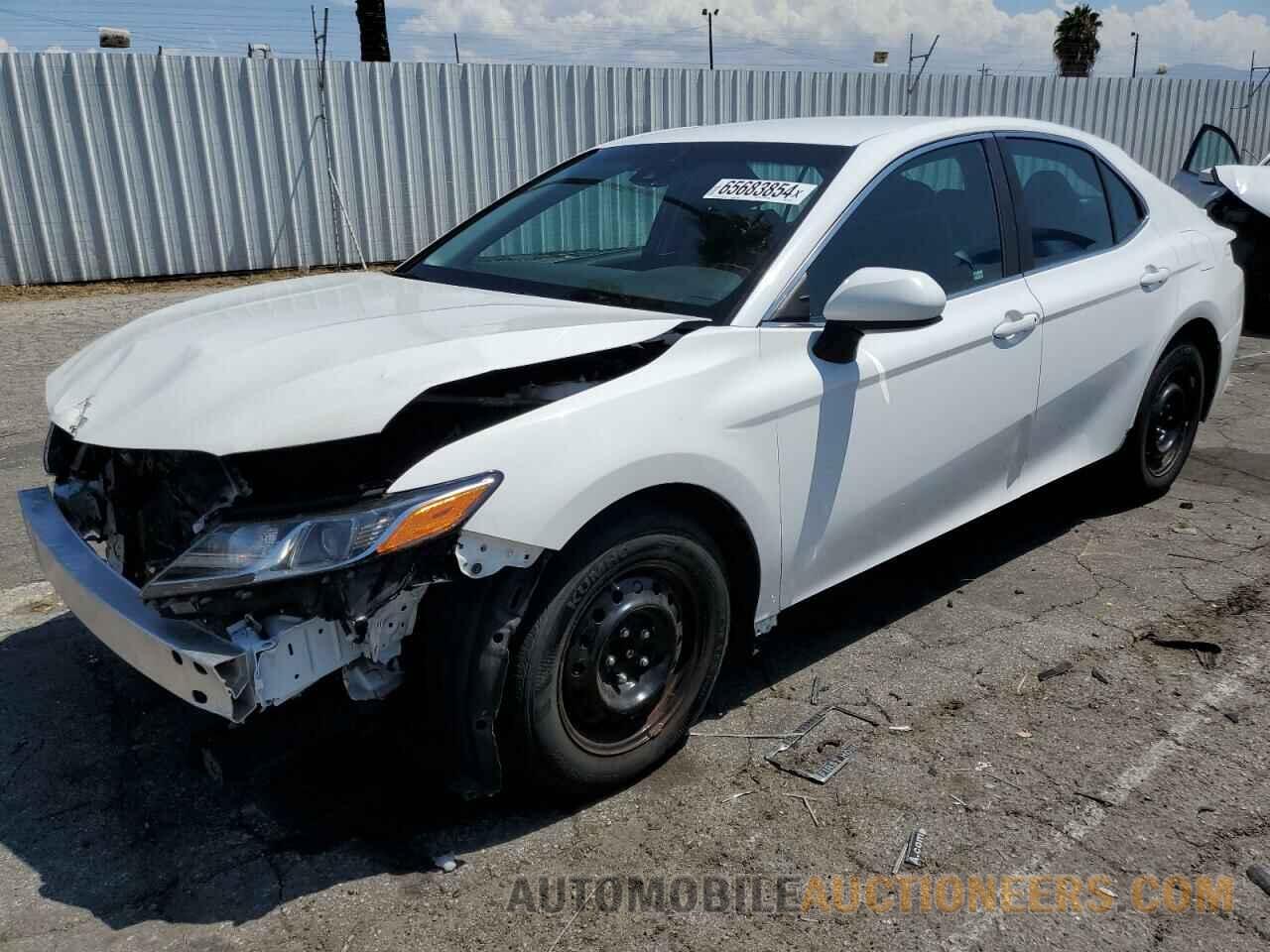 4T1B11HK5JU647226 TOYOTA CAMRY 2018