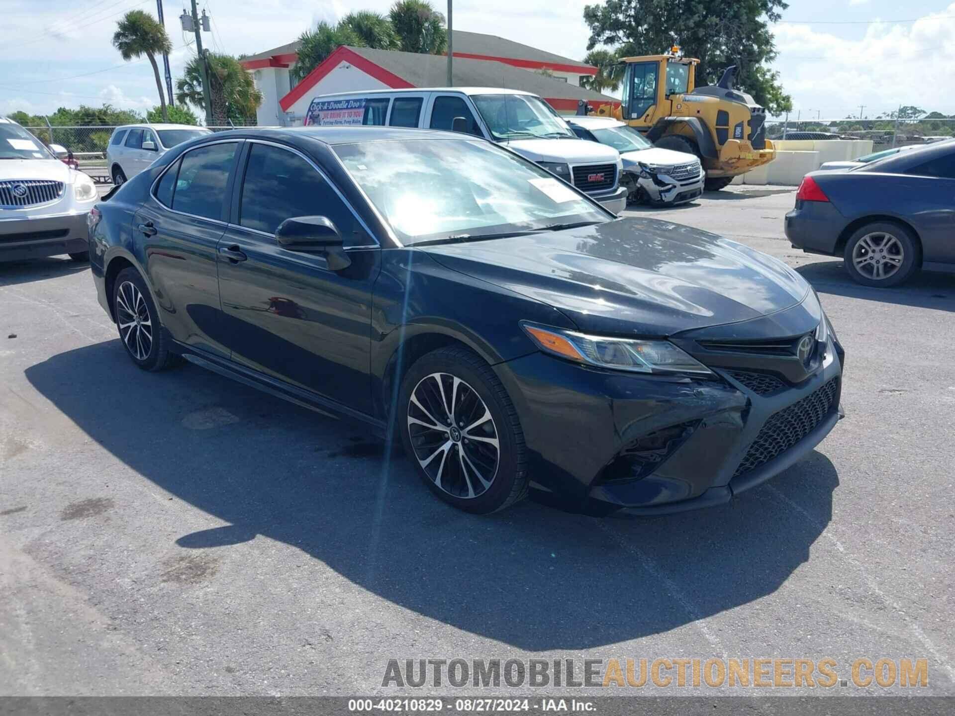 4T1B11HK5JU652829 TOYOTA CAMRY 2018