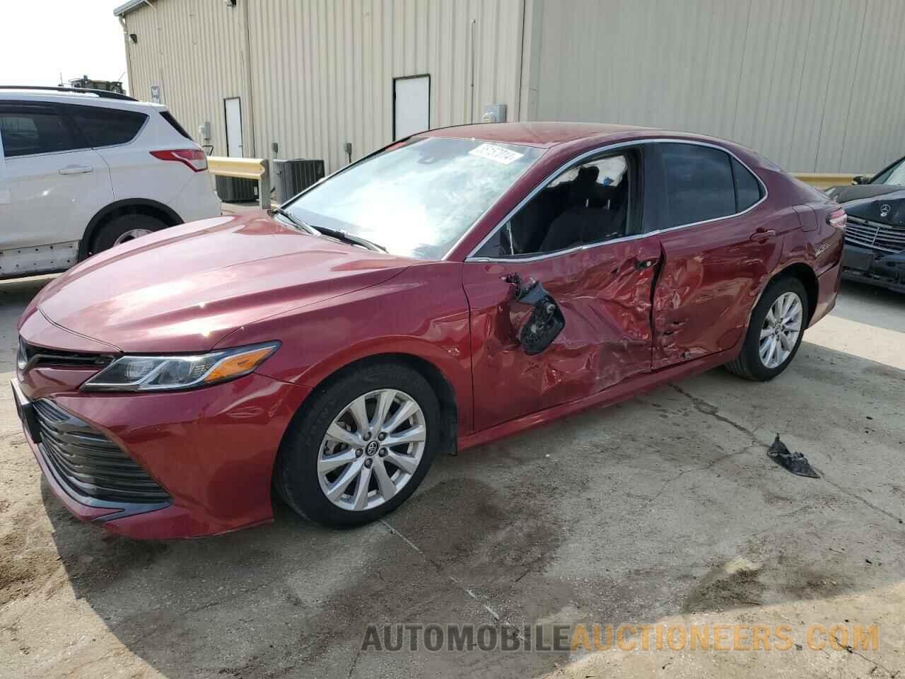 4T1B11HK5JU654533 TOYOTA CAMRY 2018