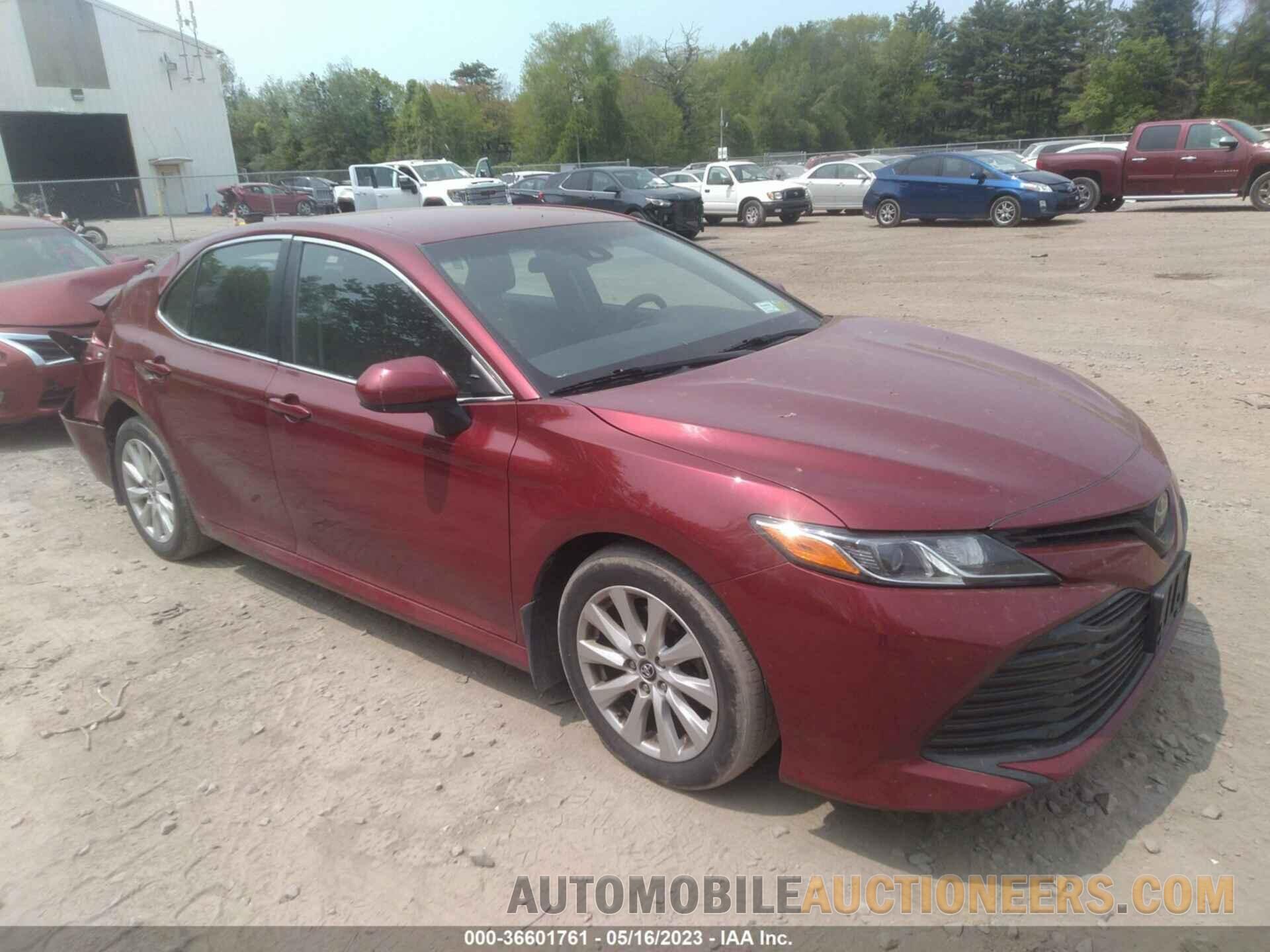 4T1B11HK5JU656475 TOYOTA CAMRY 2018