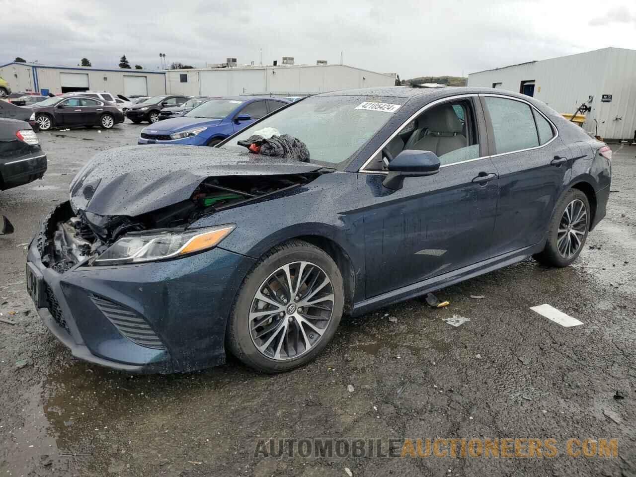 4T1B11HK5JU658873 TOYOTA CAMRY 2018