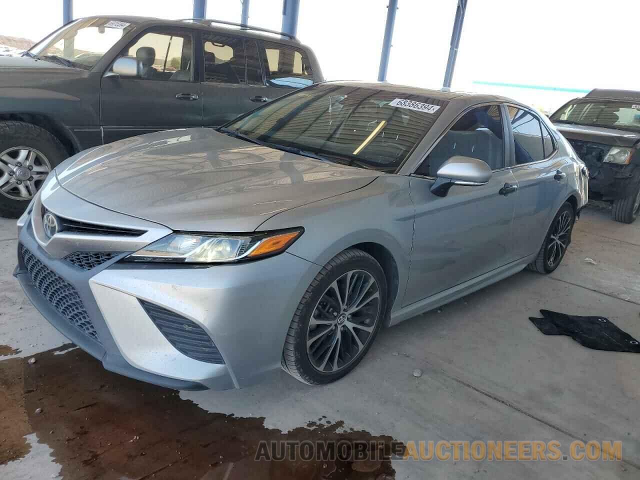 4T1B11HK5JU662177 TOYOTA CAMRY 2018