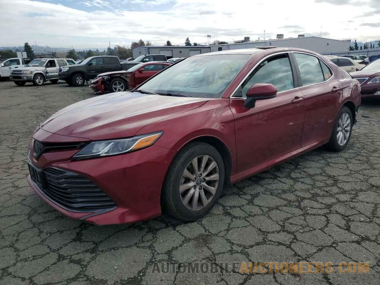 4T1B11HK5JU663491 TOYOTA CAMRY 2018