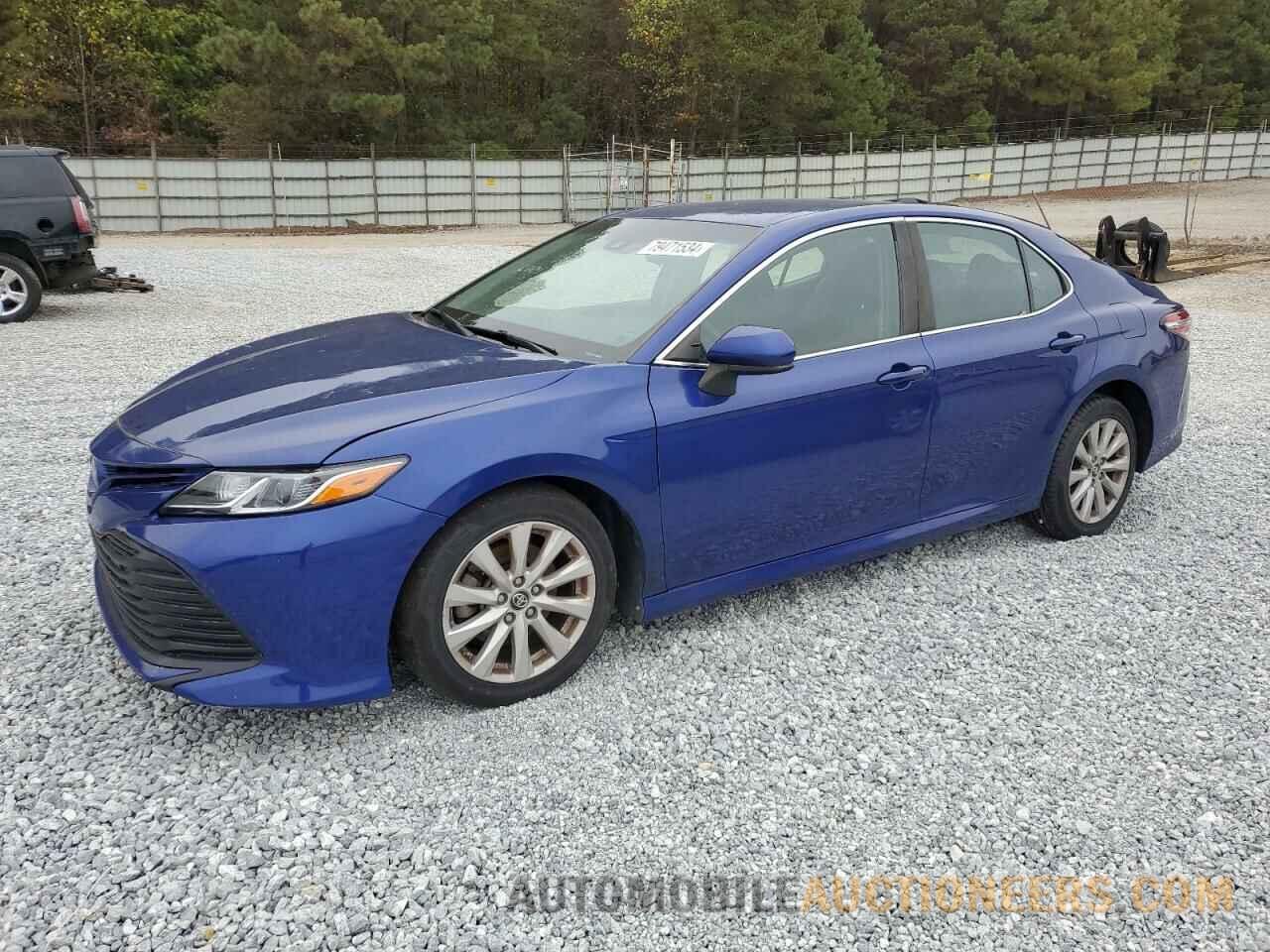 4T1B11HK5JU666908 TOYOTA CAMRY 2018