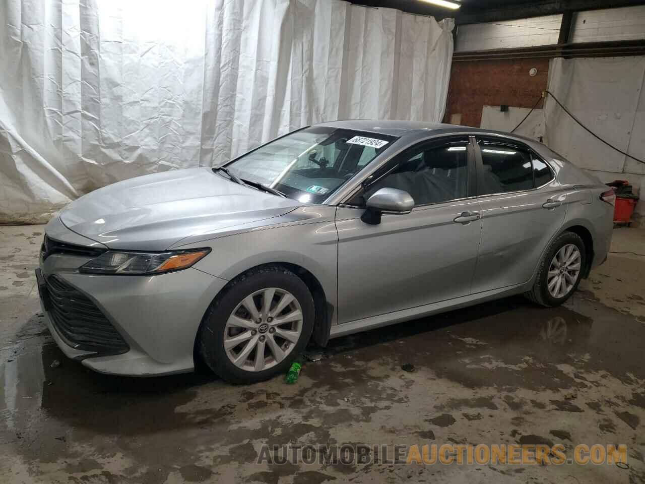 4T1B11HK5JU667055 TOYOTA CAMRY 2018