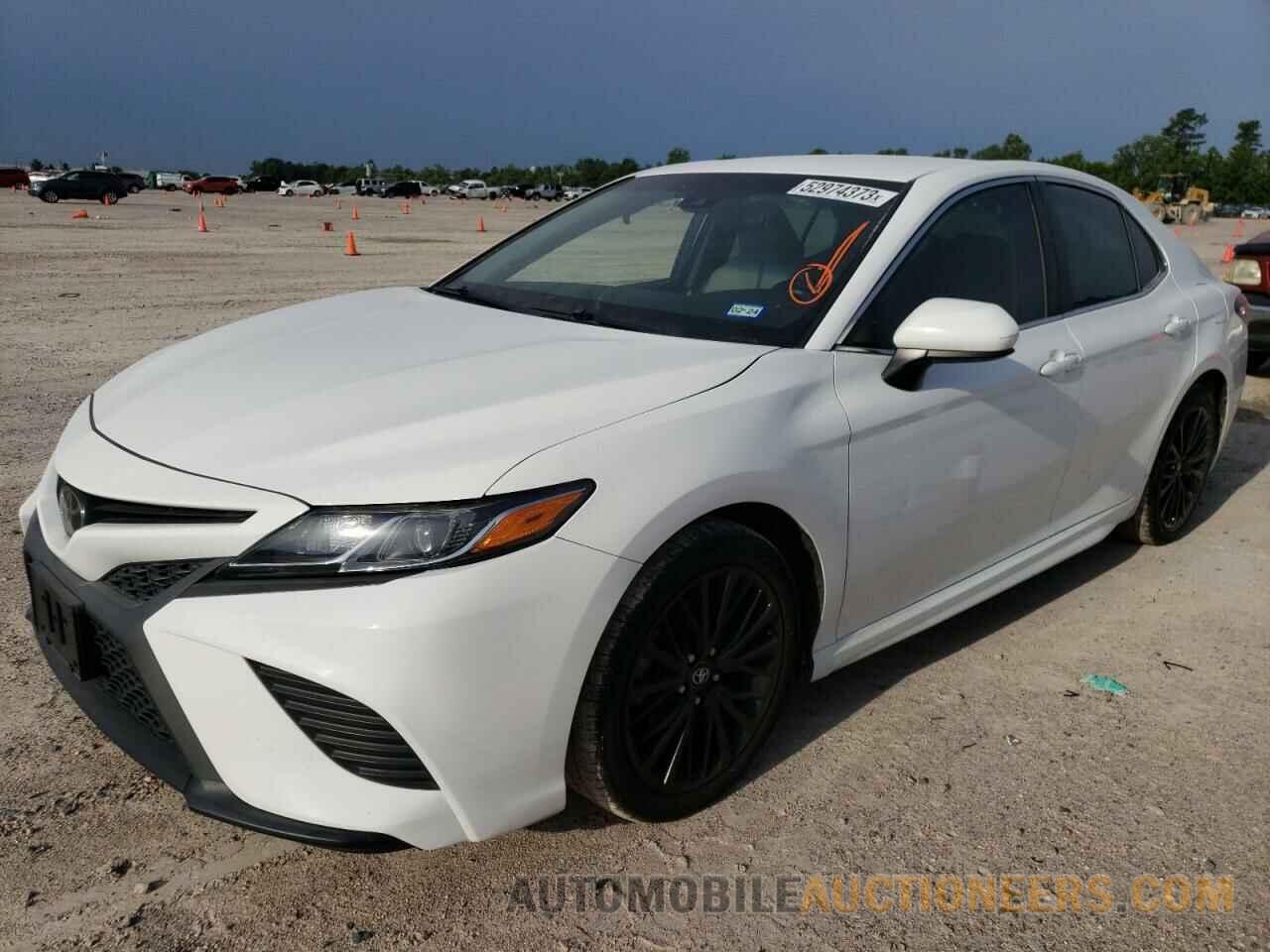 4T1B11HK5JU667363 TOYOTA CAMRY 2018