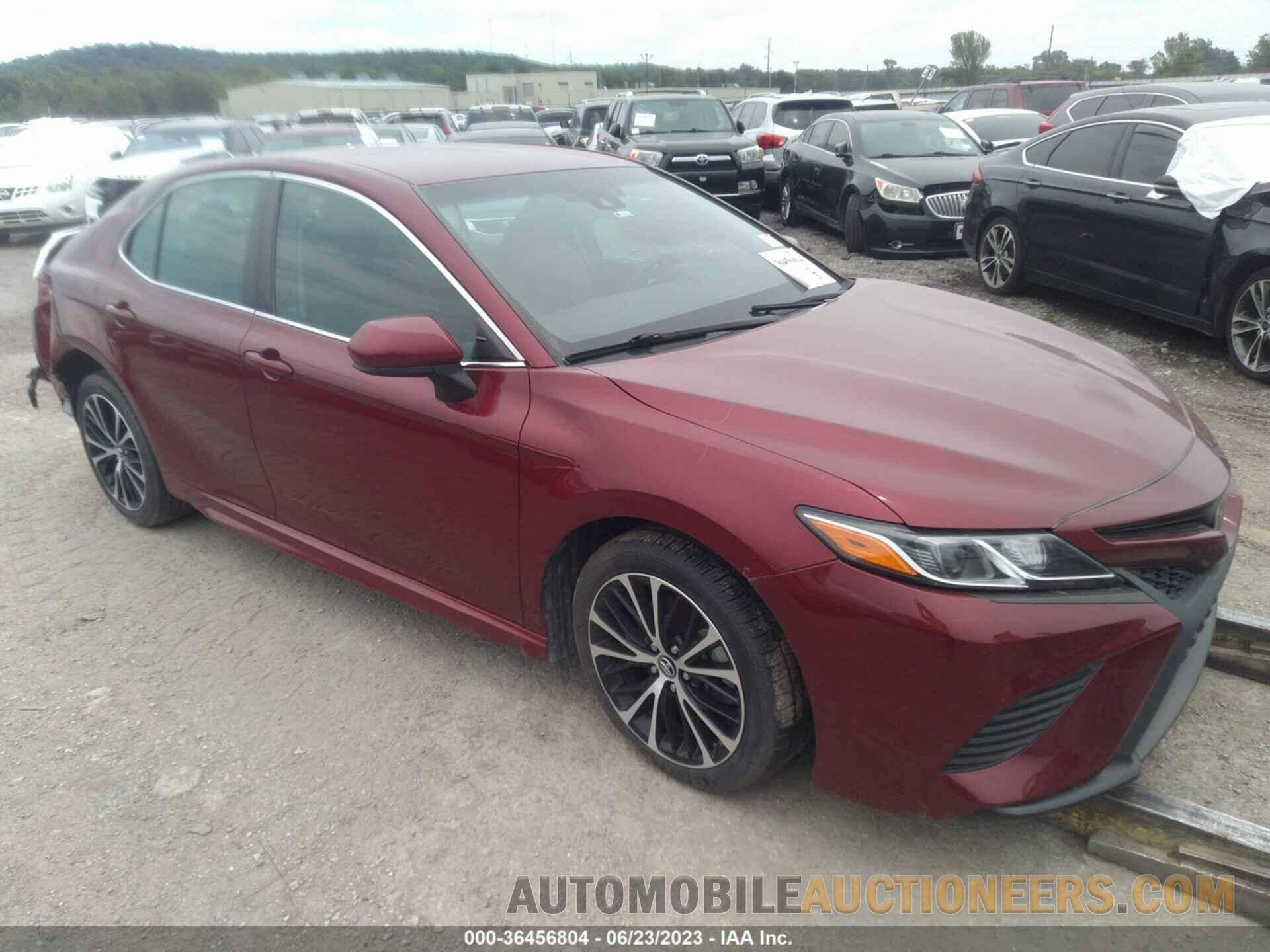 4T1B11HK5JU672336 TOYOTA CAMRY 2018