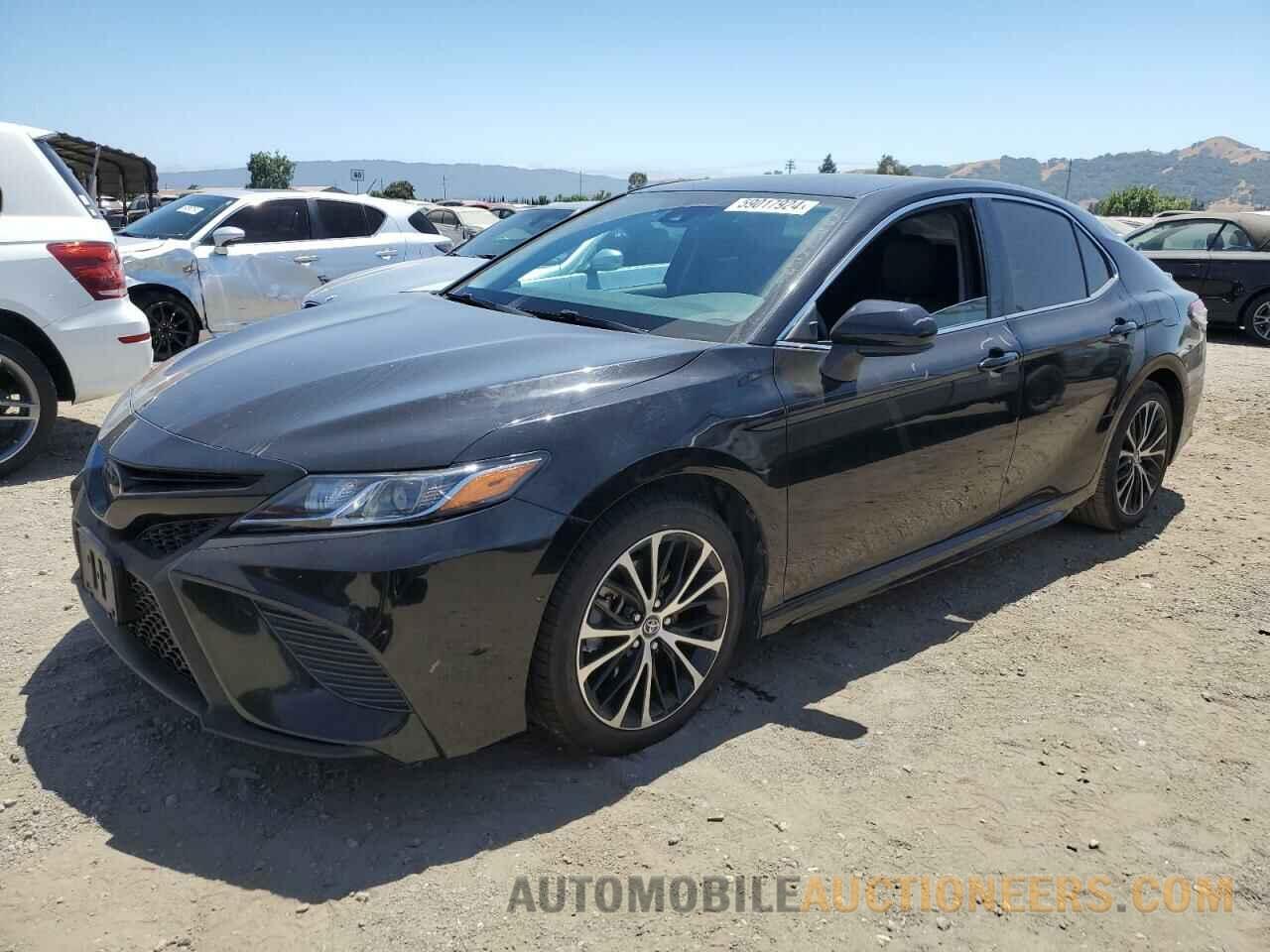 4T1B11HK5KU165664 TOYOTA CAMRY 2019