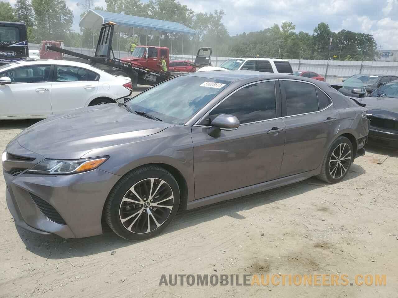 4T1B11HK5KU172114 TOYOTA CAMRY 2019