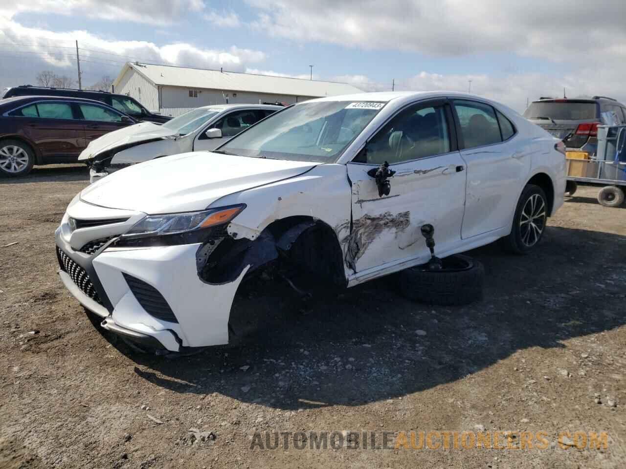 4T1B11HK5KU172372 TOYOTA CAMRY 2019