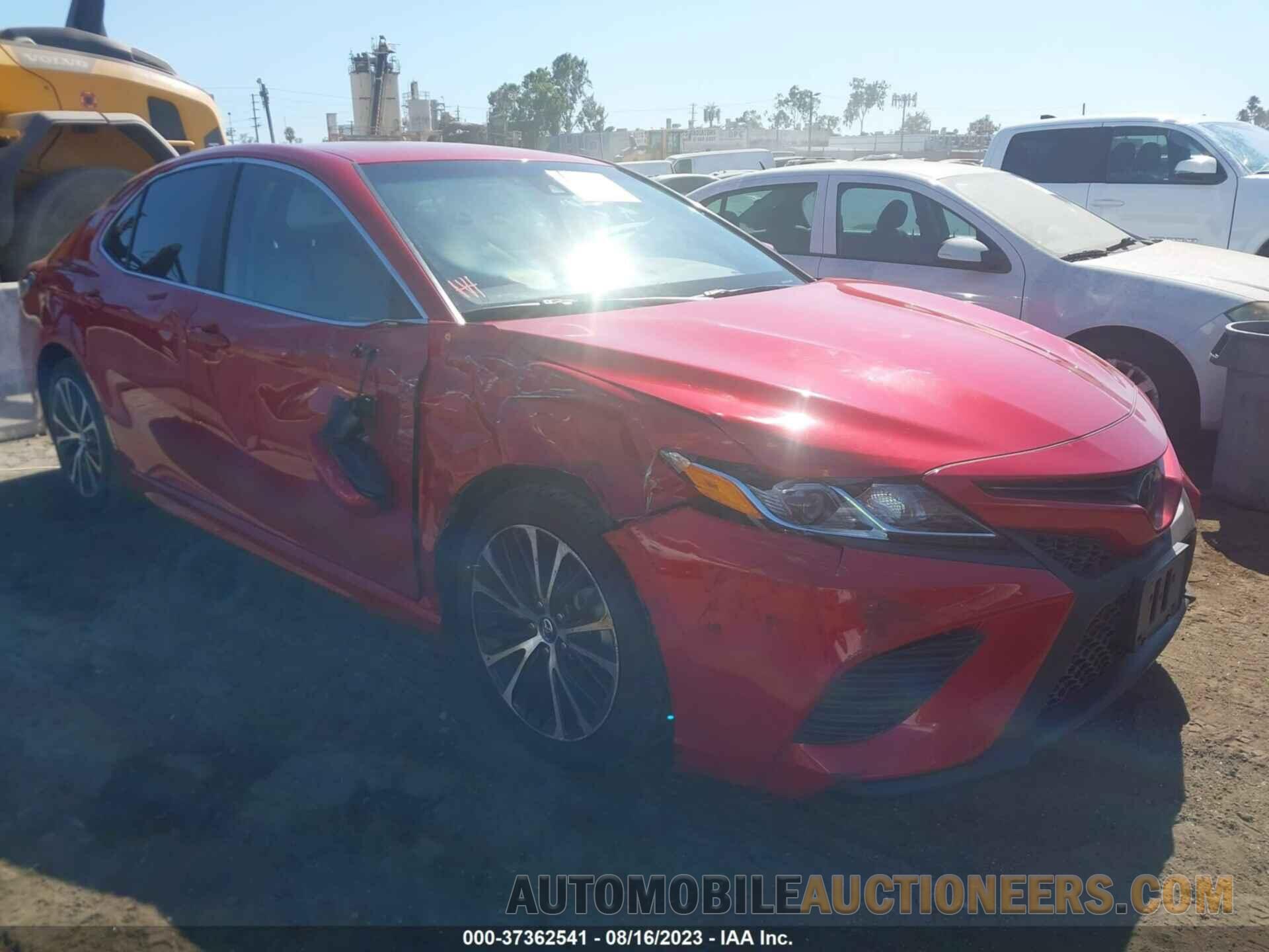 4T1B11HK5KU173117 TOYOTA CAMRY 2019