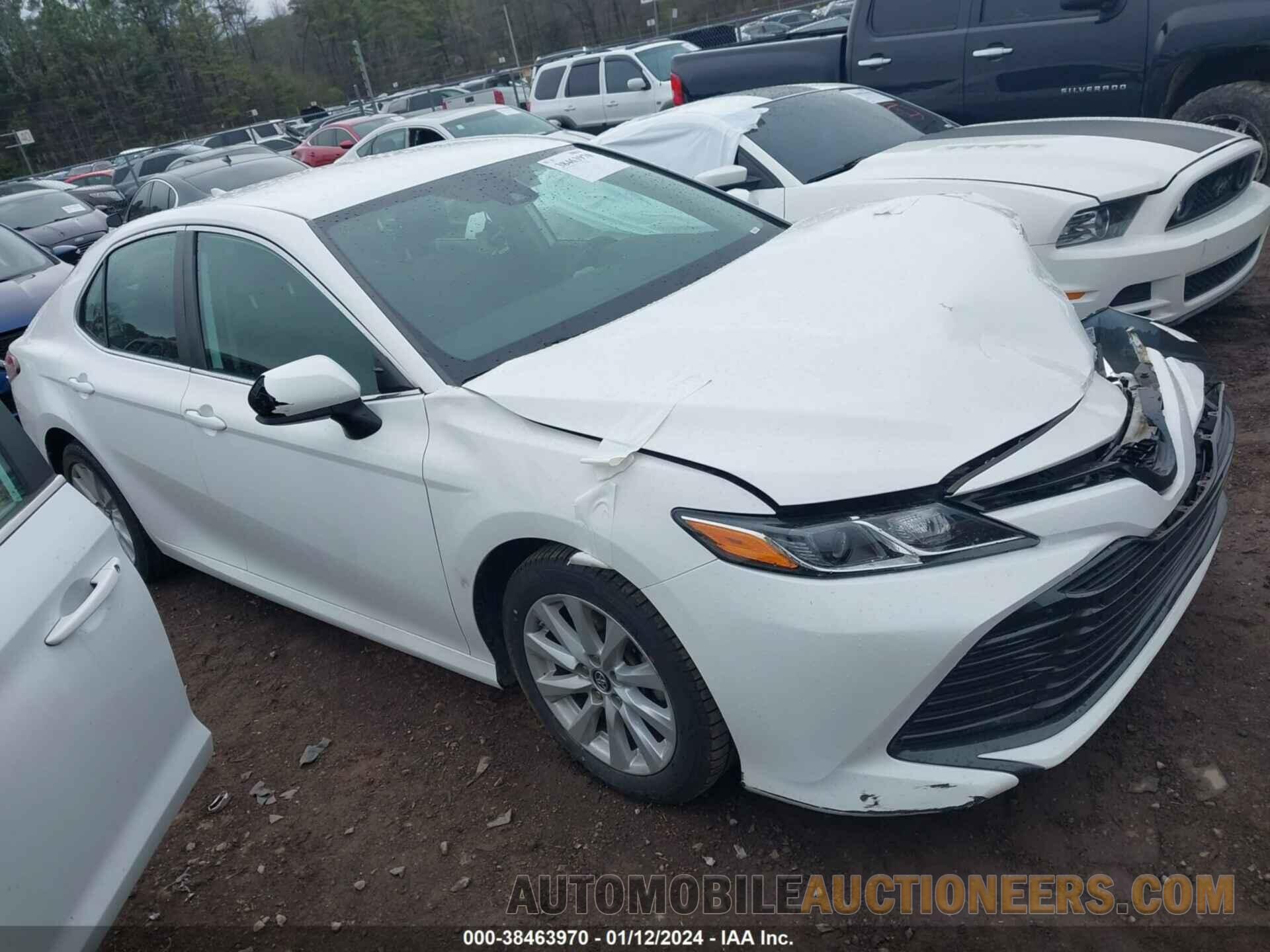 4T1B11HK5KU173716 TOYOTA CAMRY 2019