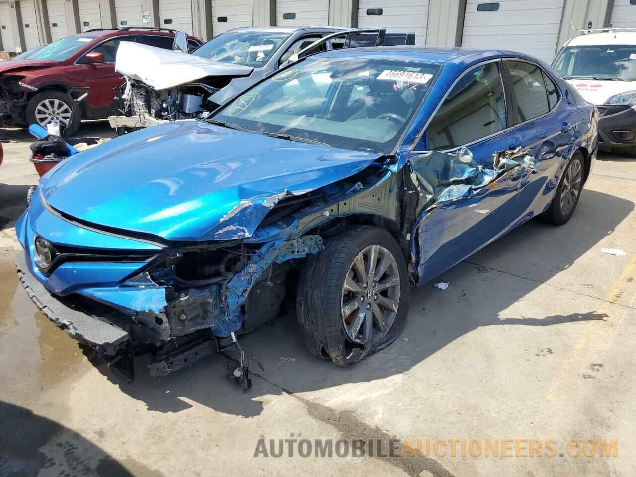 4T1B11HK5KU180116 TOYOTA CAMRY 2019