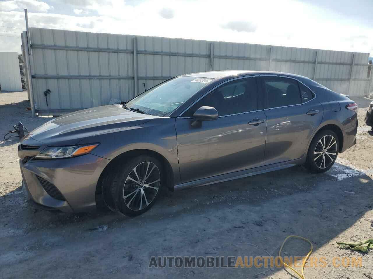 4T1B11HK5KU186207 TOYOTA CAMRY 2019