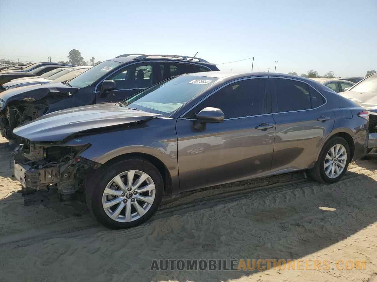 4T1B11HK5KU195716 TOYOTA CAMRY 2019