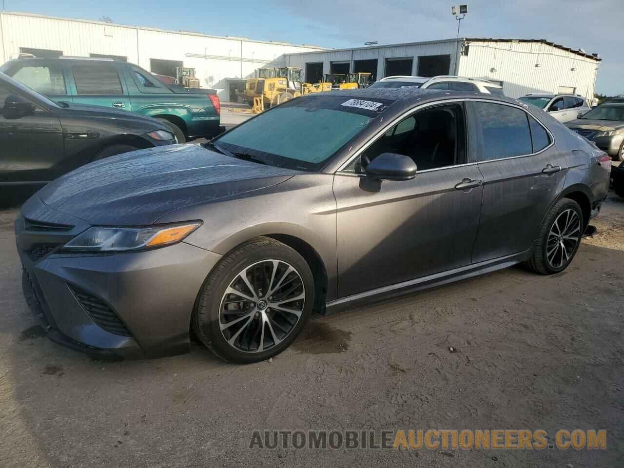 4T1B11HK5KU204057 TOYOTA CAMRY 2019