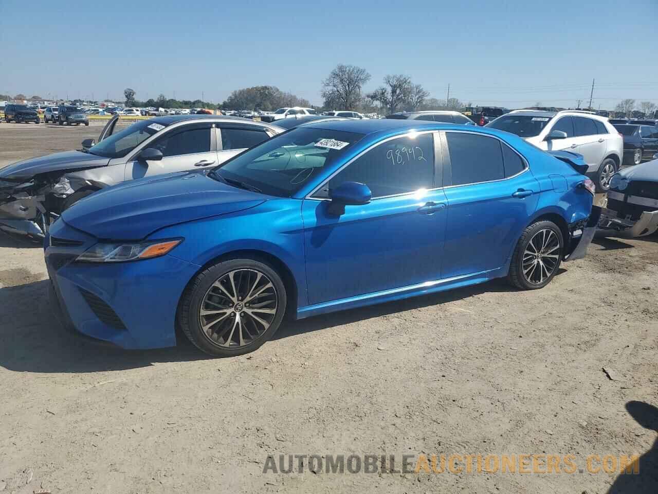 4T1B11HK5KU205869 TOYOTA CAMRY 2019