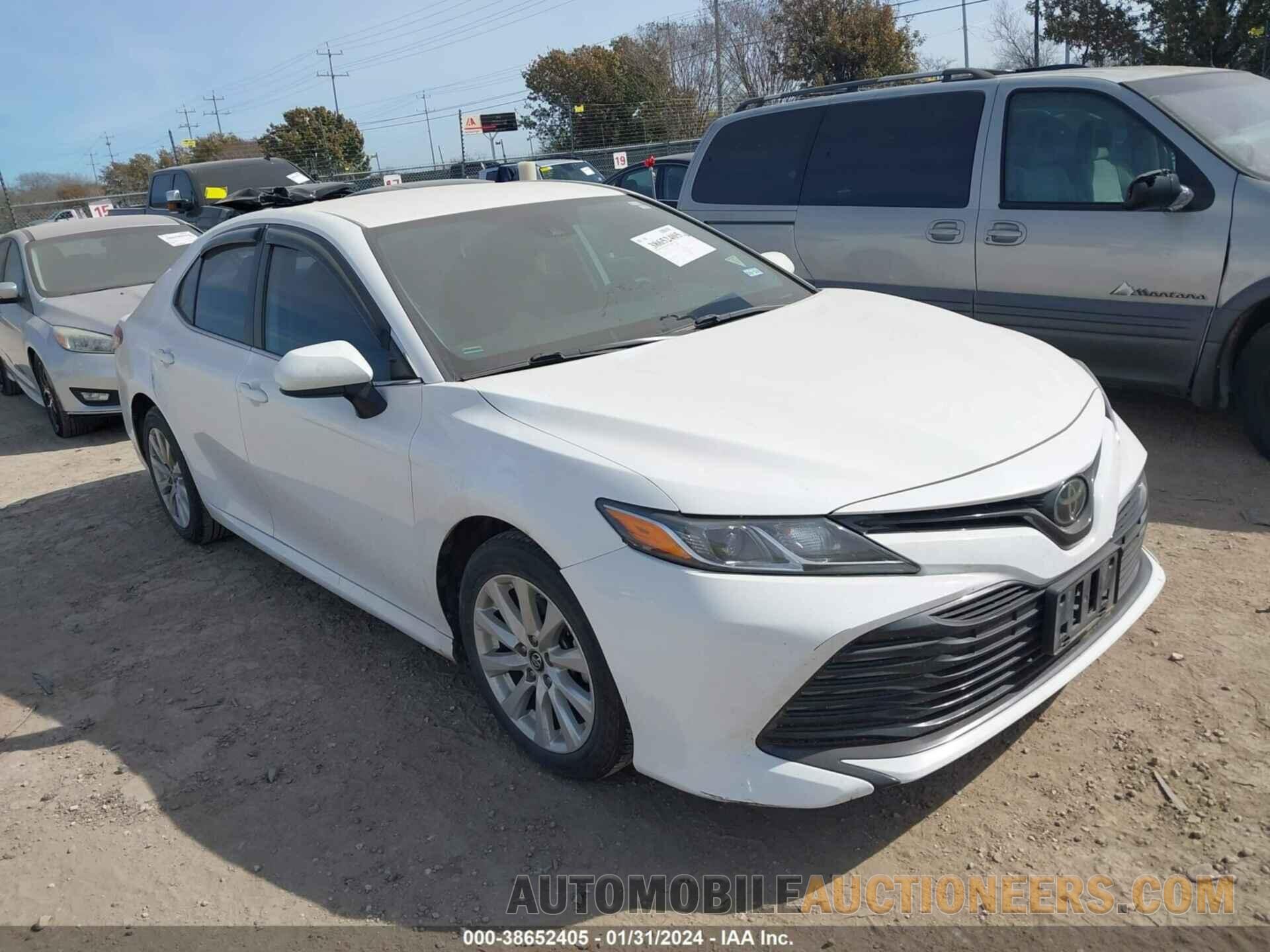 4T1B11HK5KU208612 TOYOTA CAMRY 2019