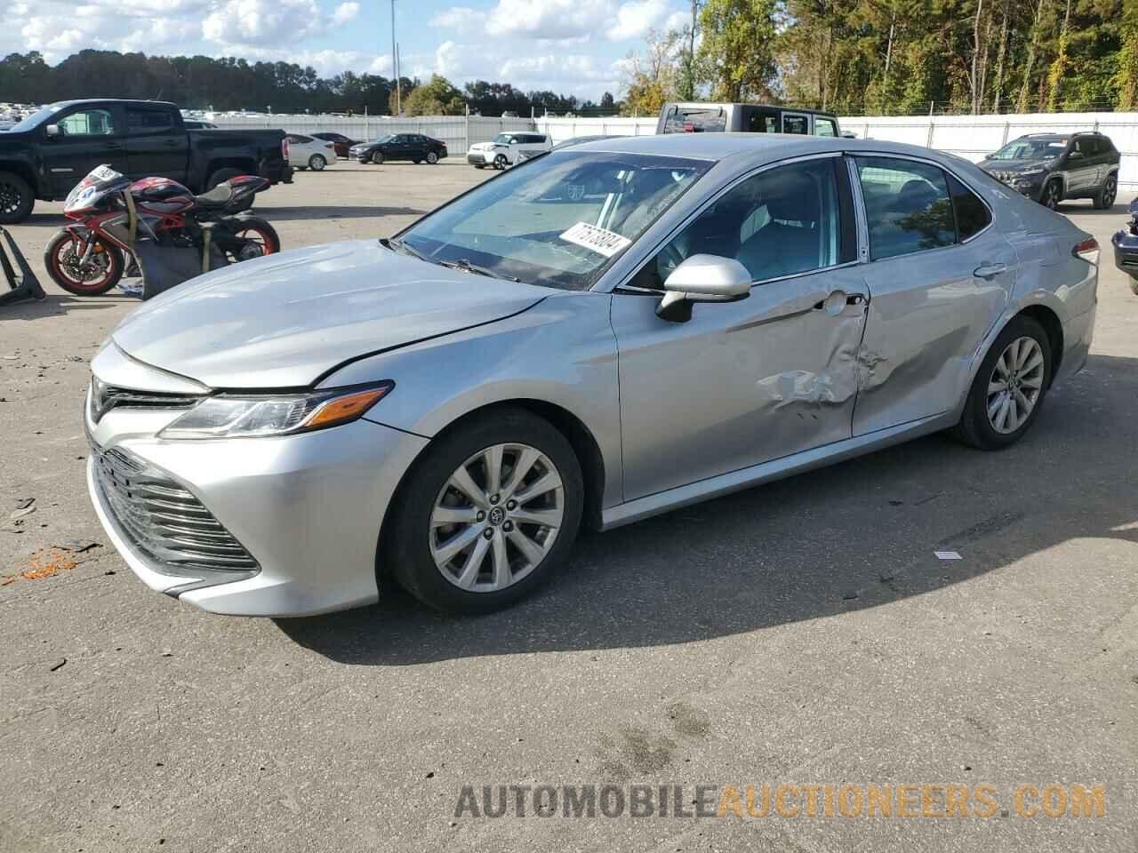 4T1B11HK5KU209064 TOYOTA CAMRY 2019