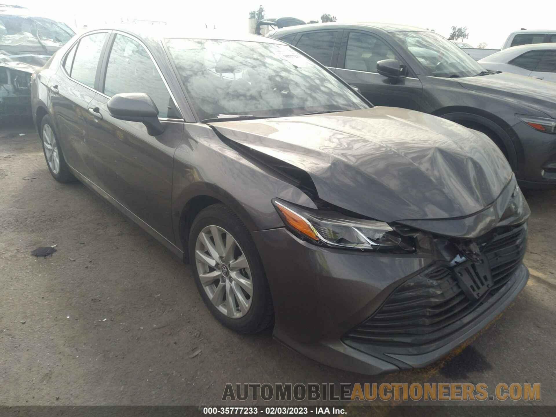 4T1B11HK5KU212840 TOYOTA CAMRY 2019