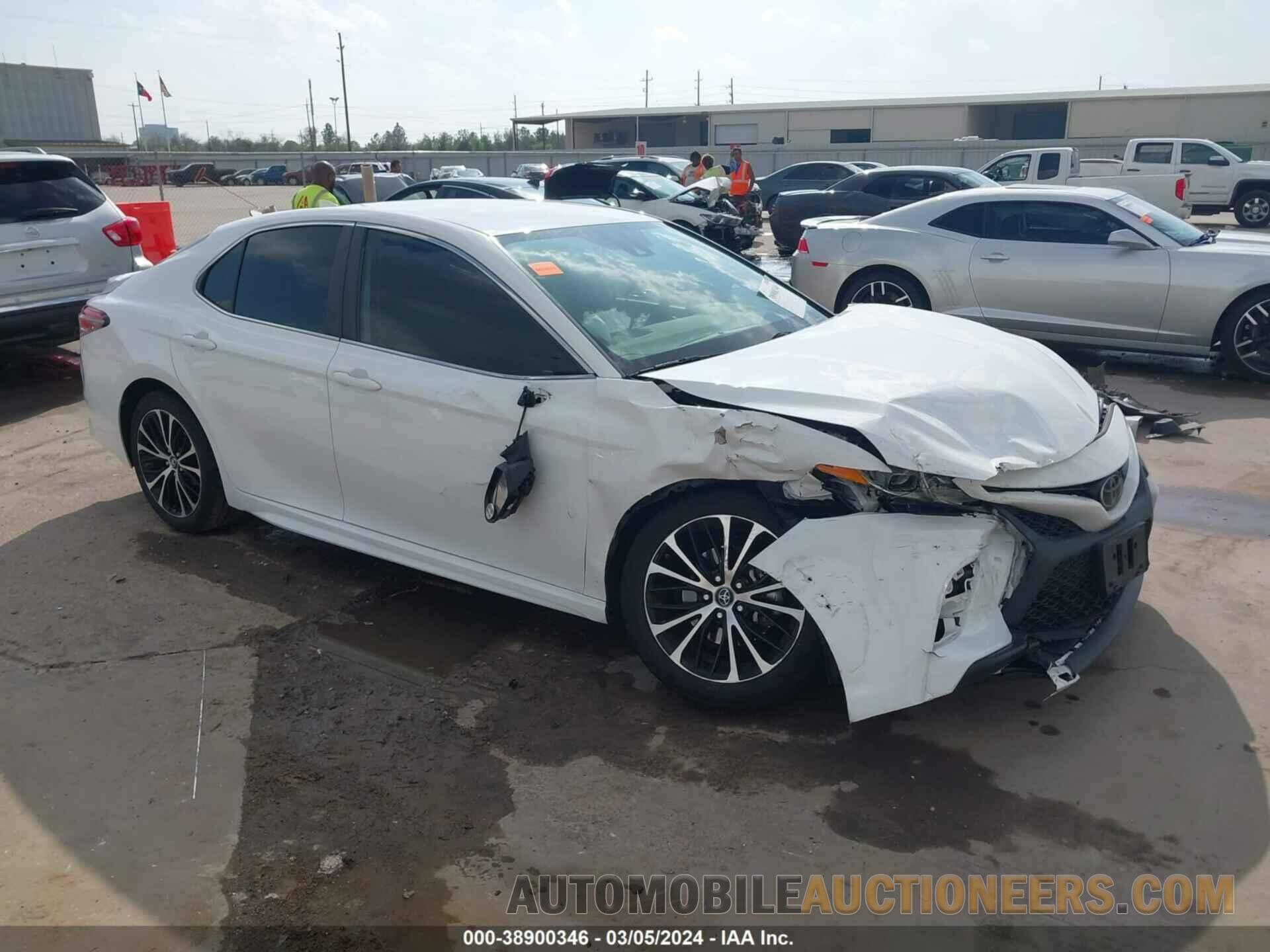 4T1B11HK5KU215401 TOYOTA CAMRY 2019